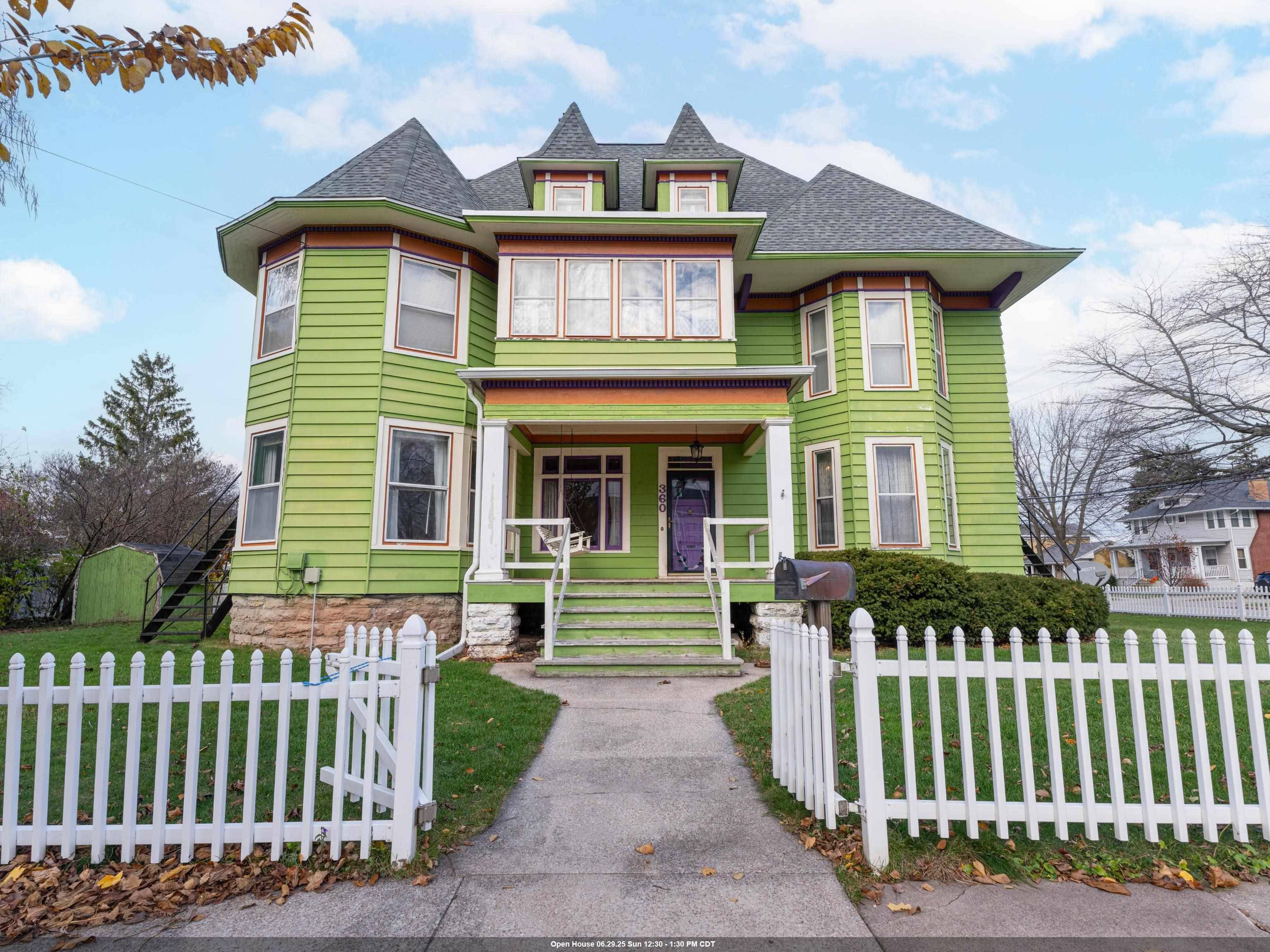 Menasha, WI 54952,360 1ST ST