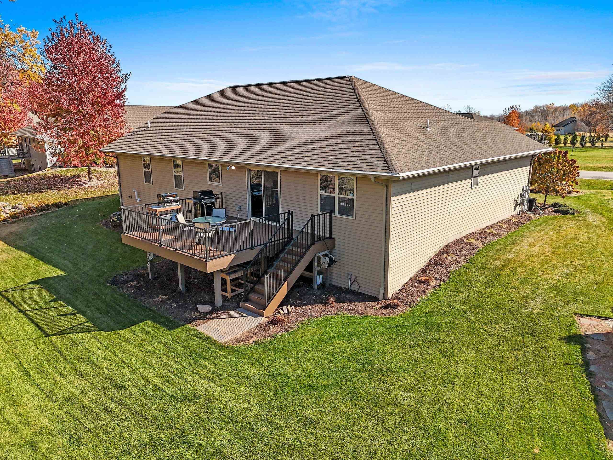 Little Suamico, WI 54141-8878,945 TANGLEWOOD DR