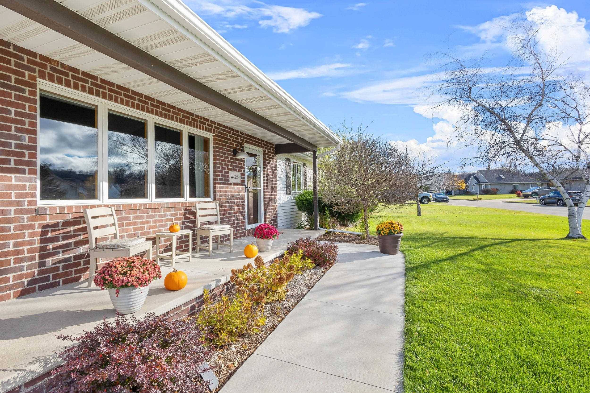 Sherwood, WI 54169,W4734 CASTLE DR