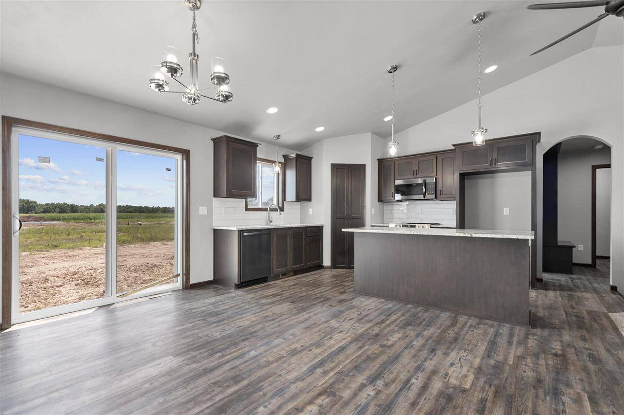 Kaukauna, WI 54130,1320 BENS WAY