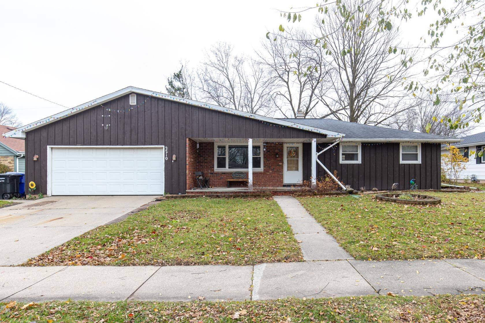 Appleton, WI 54915,2210 S CLOVER LN