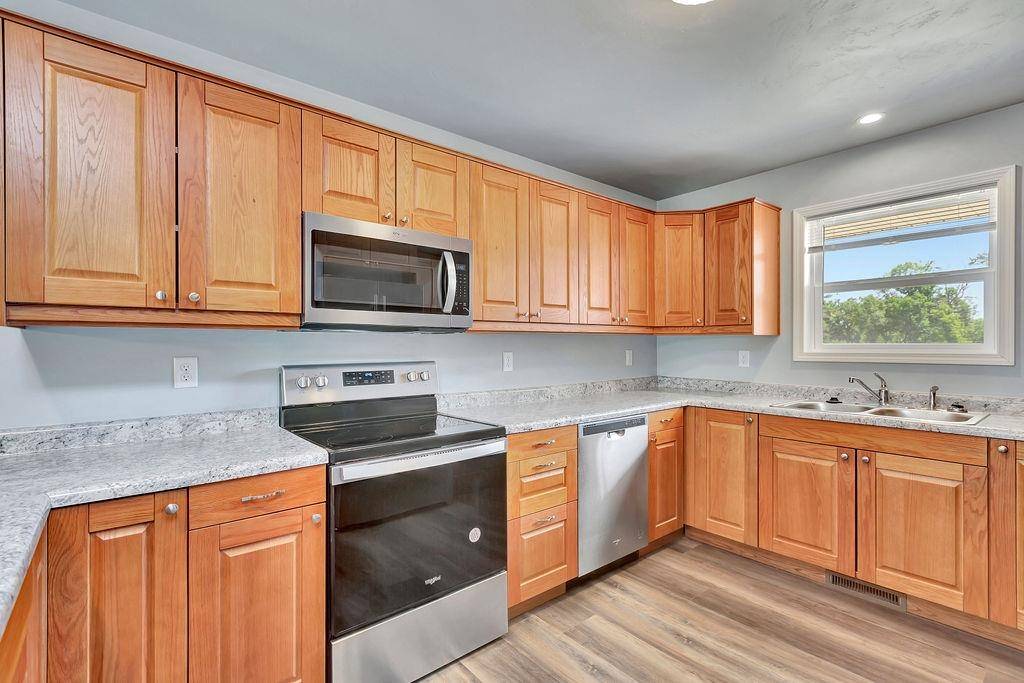 New London, WI 54961,2123 ABBEY RD