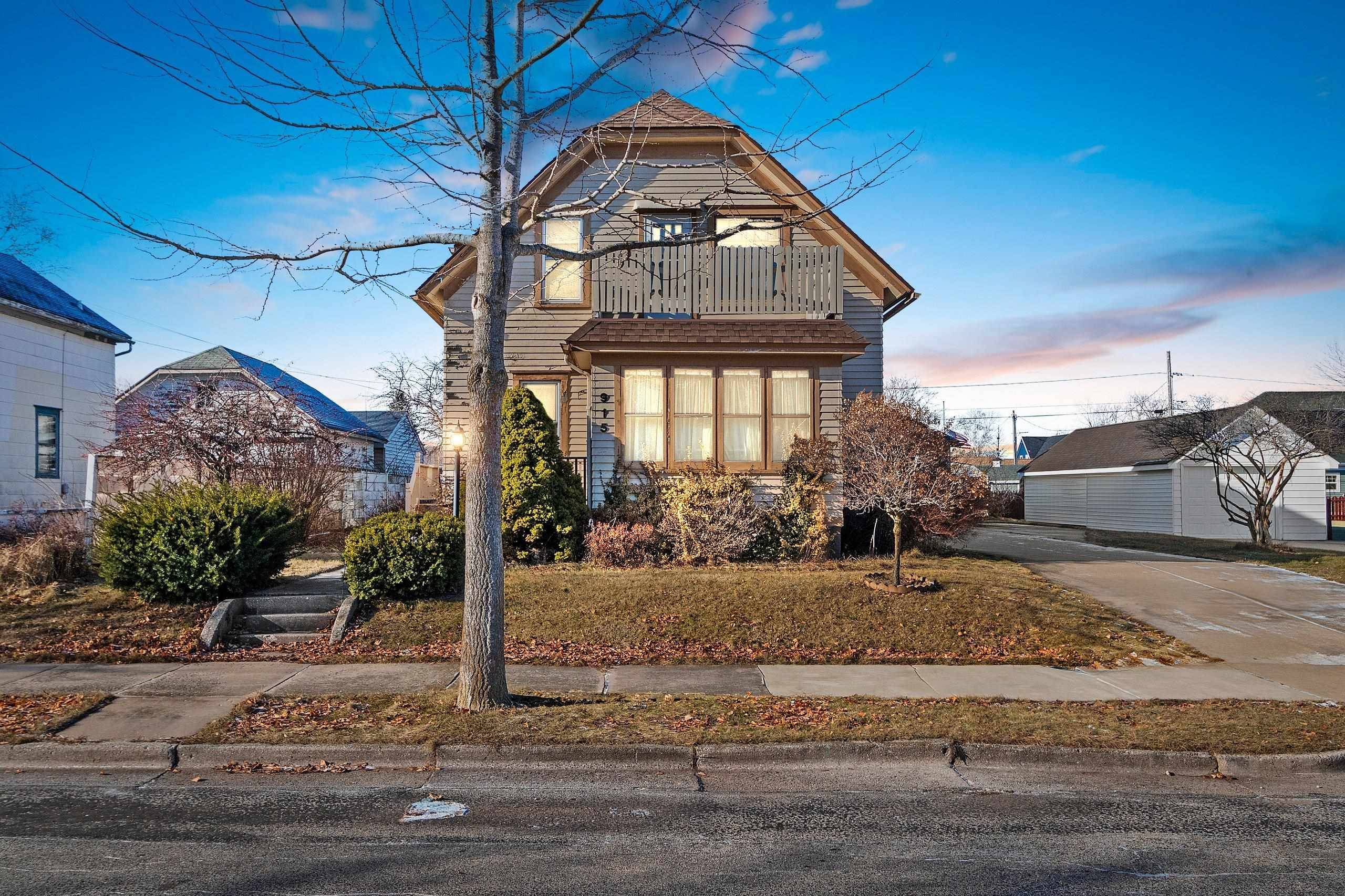 Kewaunee, WI 54216,915 WISCONSIN AVE