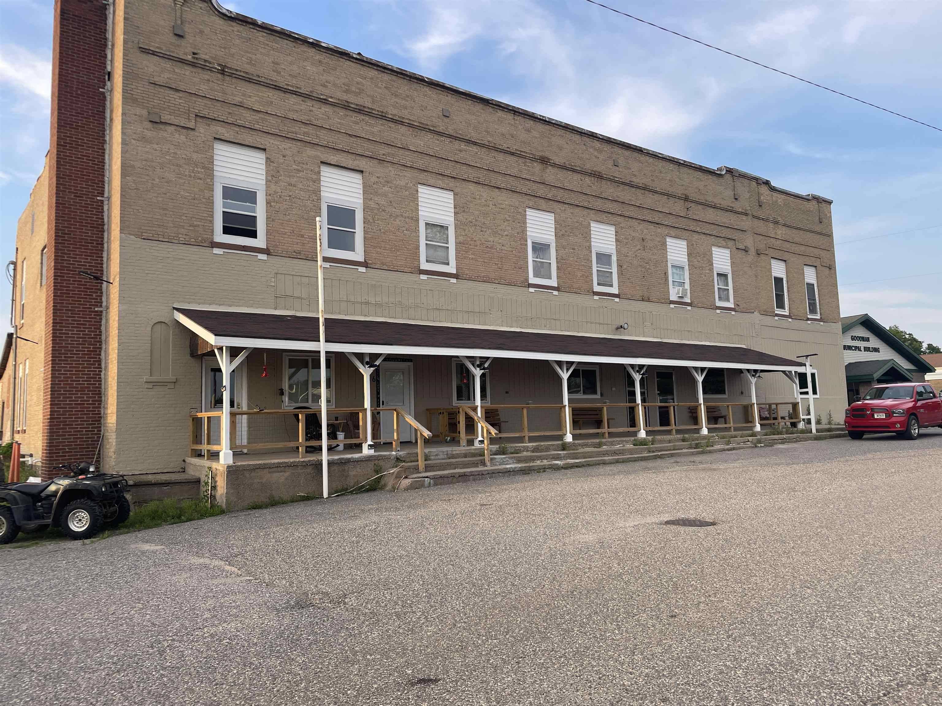 Goodman, WI 54125,512 MILL ST
