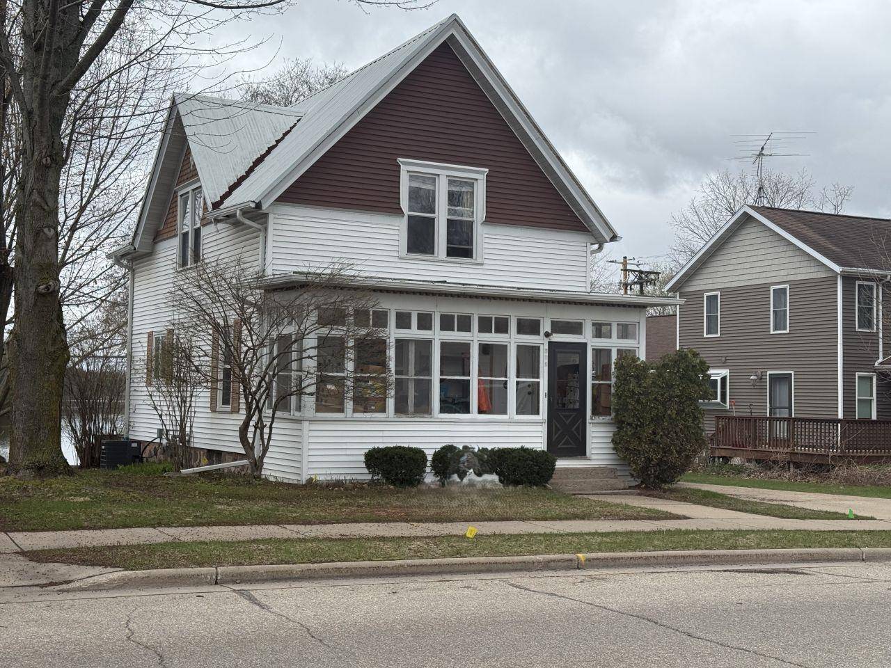 Marion, WI 54950-8530,509 N MAIN ST