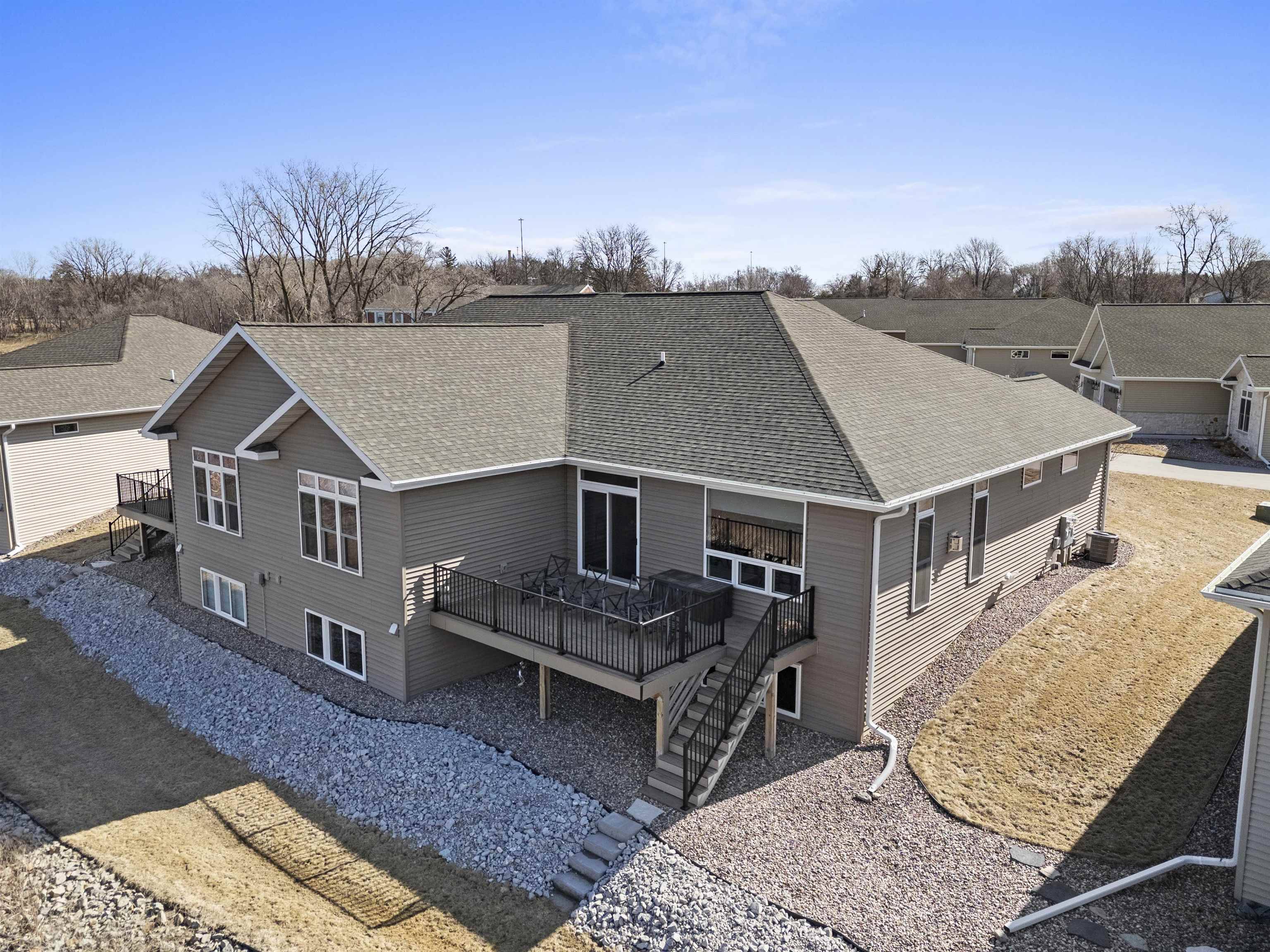 Green Bay, WI 54301,617 OLDE RIVER CT