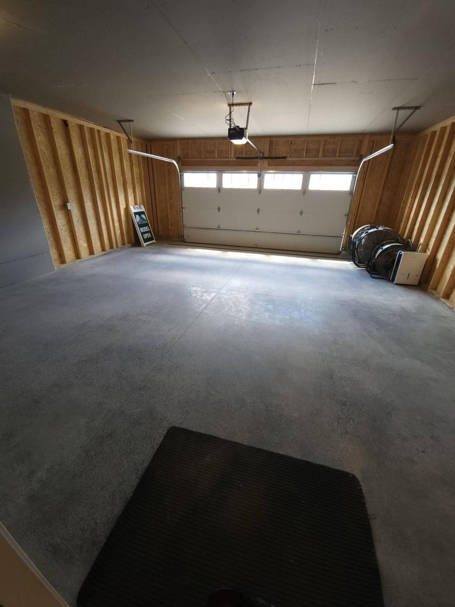 Appleton, WI 54913,5684 N KESTREL CIR