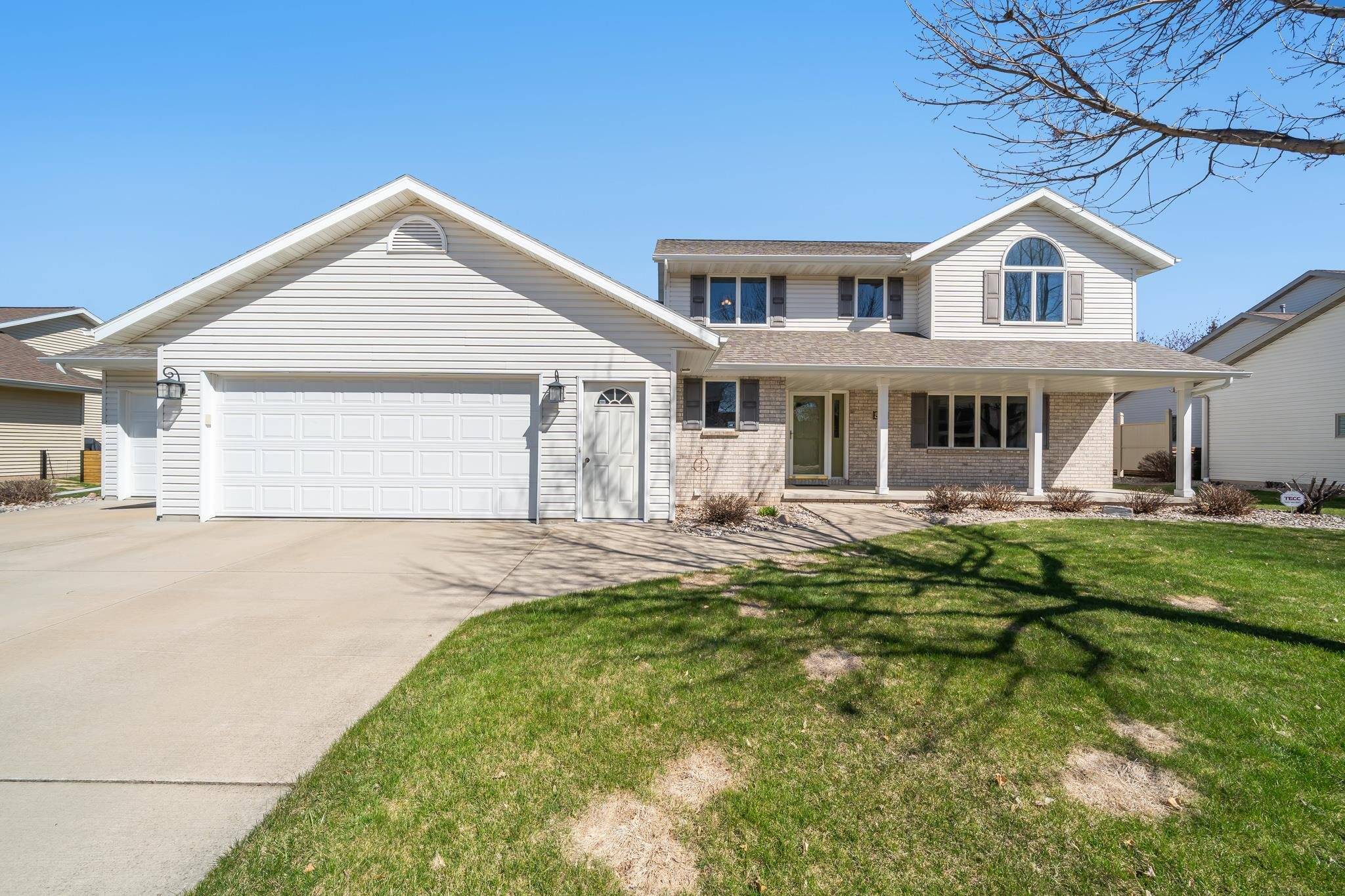 Appleton, WI 54913,516 W OLD SLEIGH LN