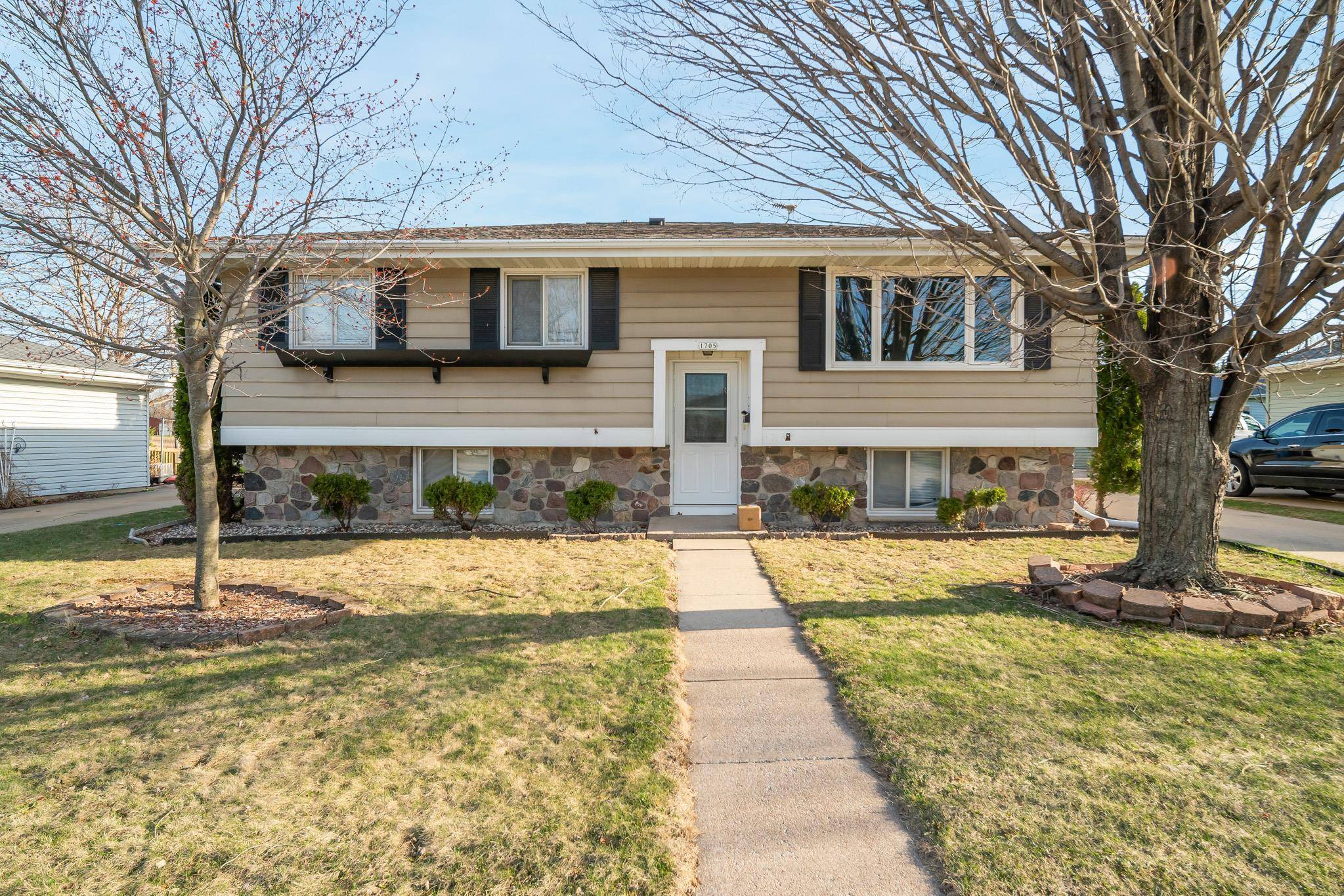 Oshkosh, WI 54902,1705 CRYSTAL SPRINGS AVE
