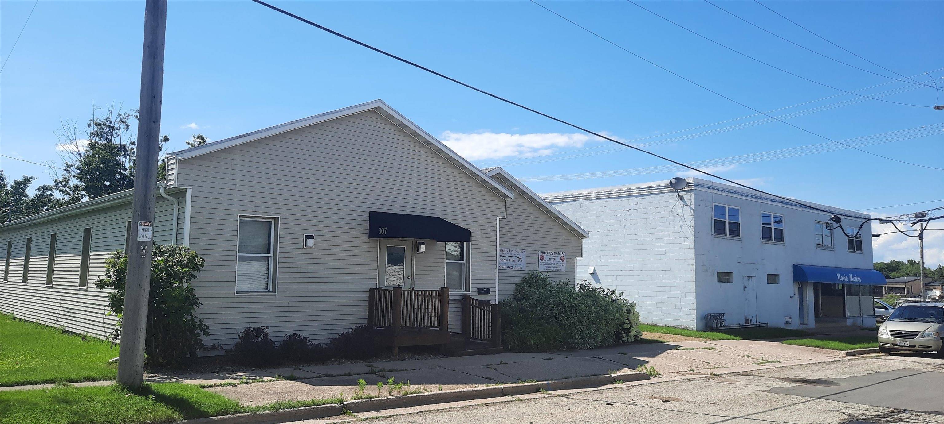 New London, WI 54961,307 SMITH ST