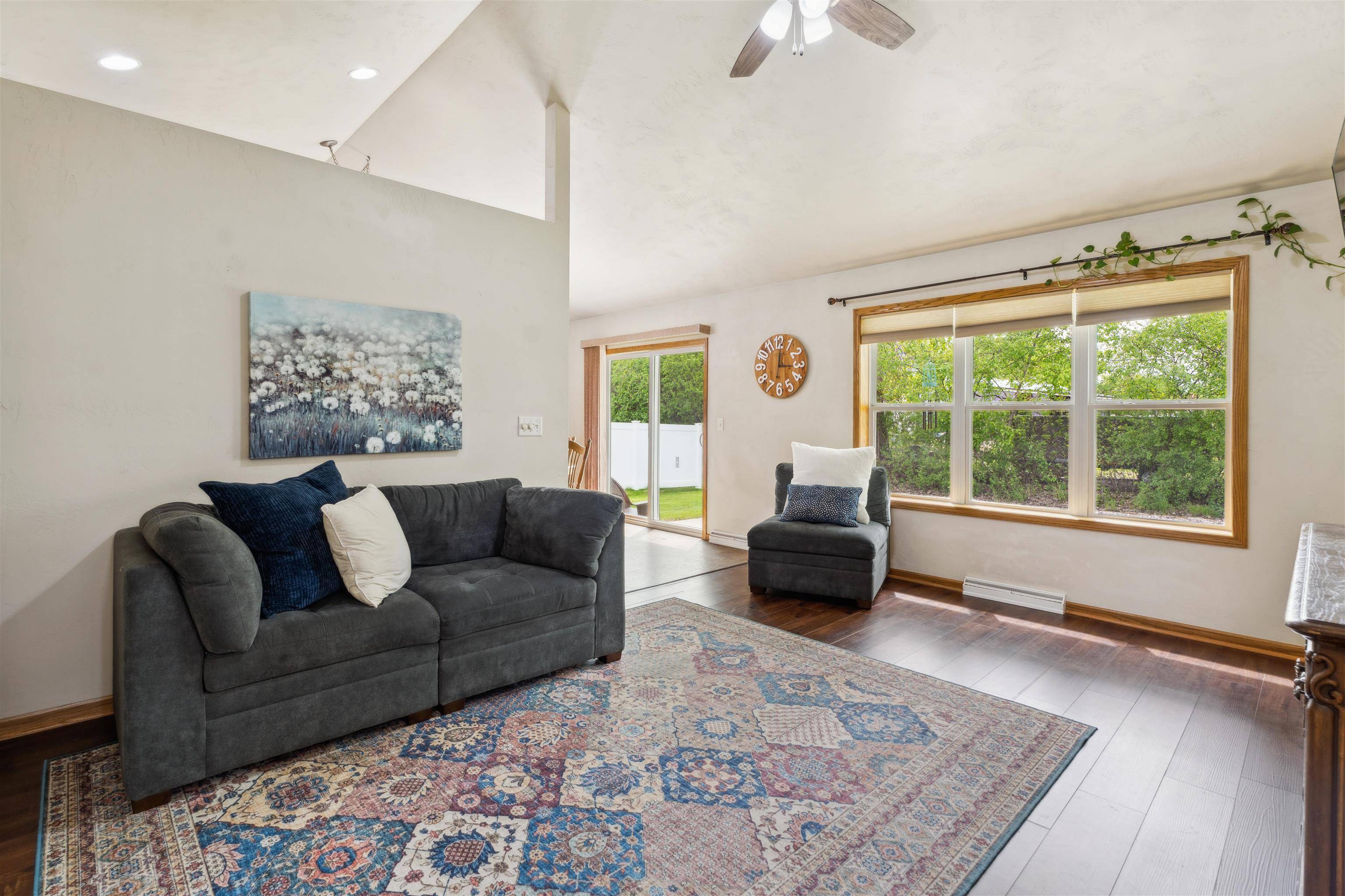 Menasha, WI 54952,1038 PROVINCE TER
