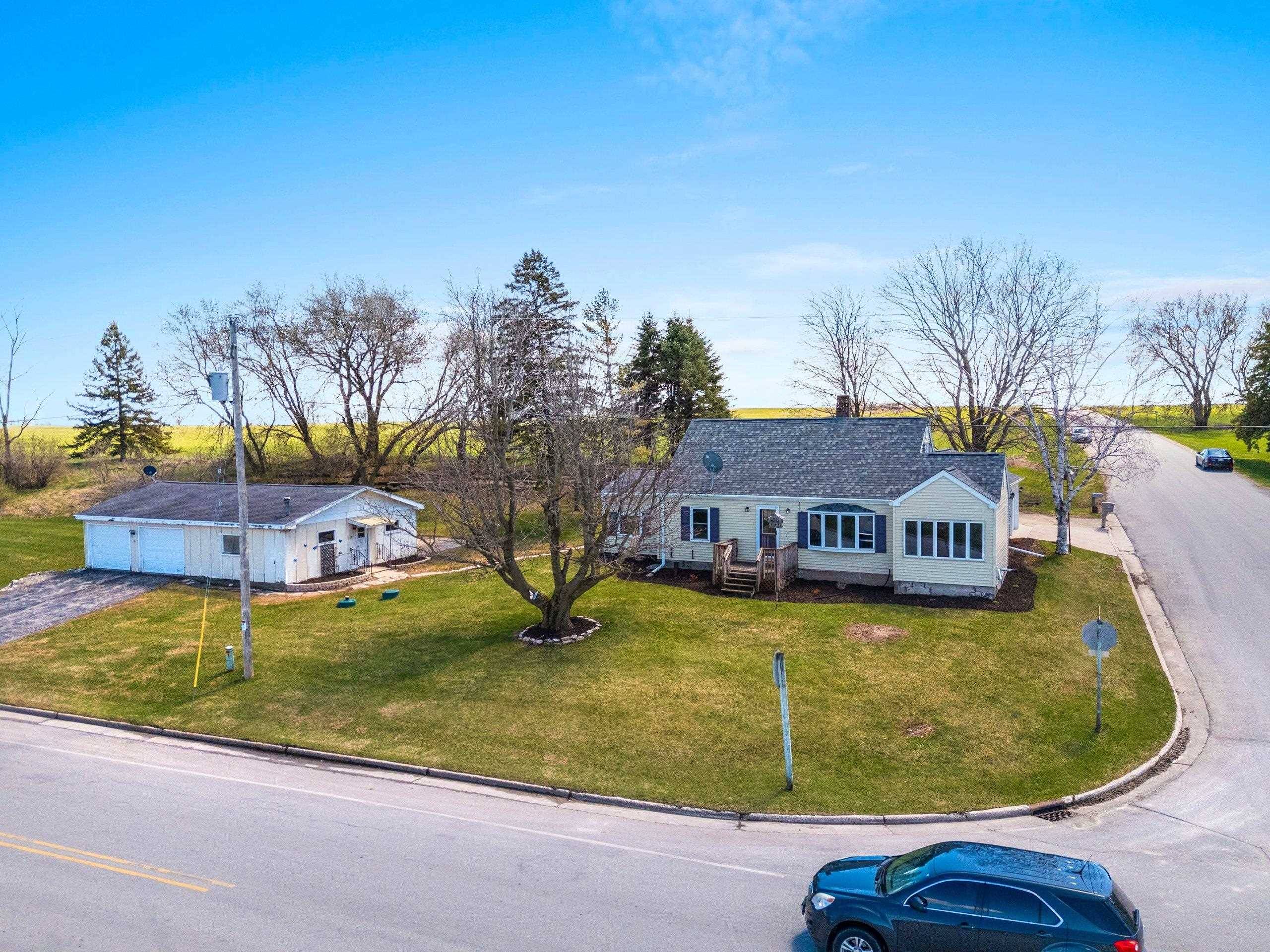 Algoma, WI 54201-9370,N8094 CEDAR RD