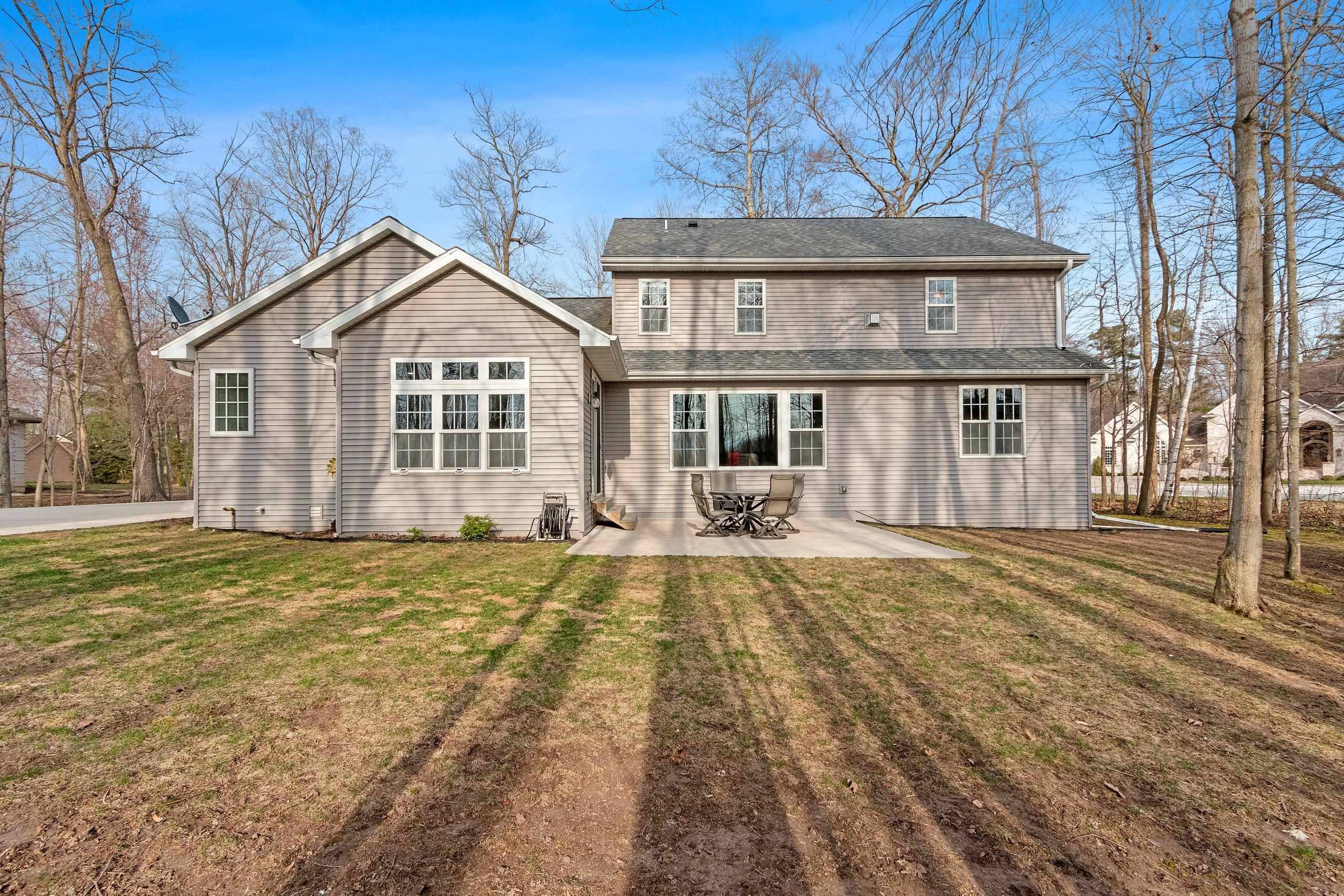 Luxemburg, WI 54217-1382,1881 DEER TRAIL CT