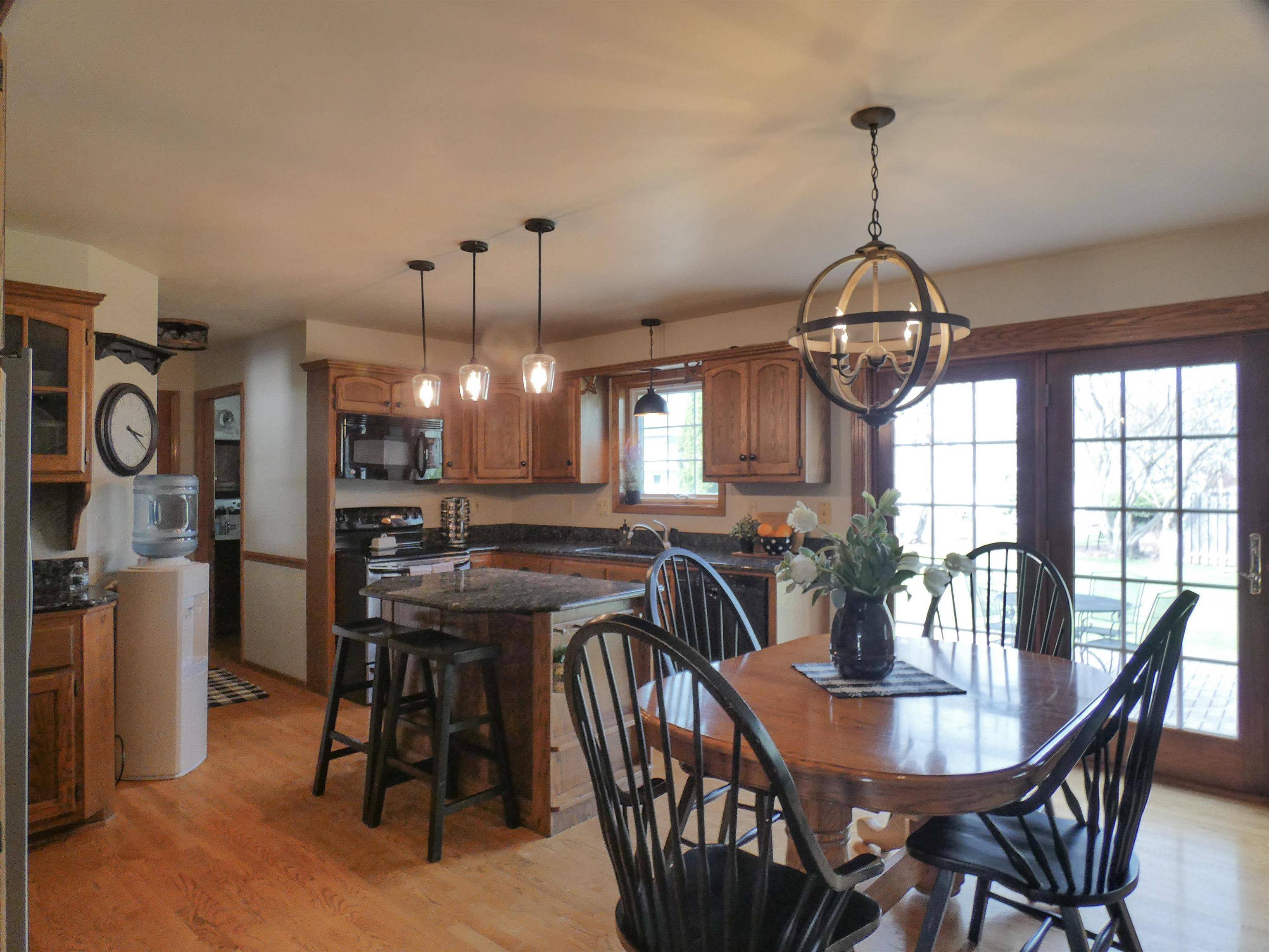 Green Bay, WI 54313,2331 LARUE LN