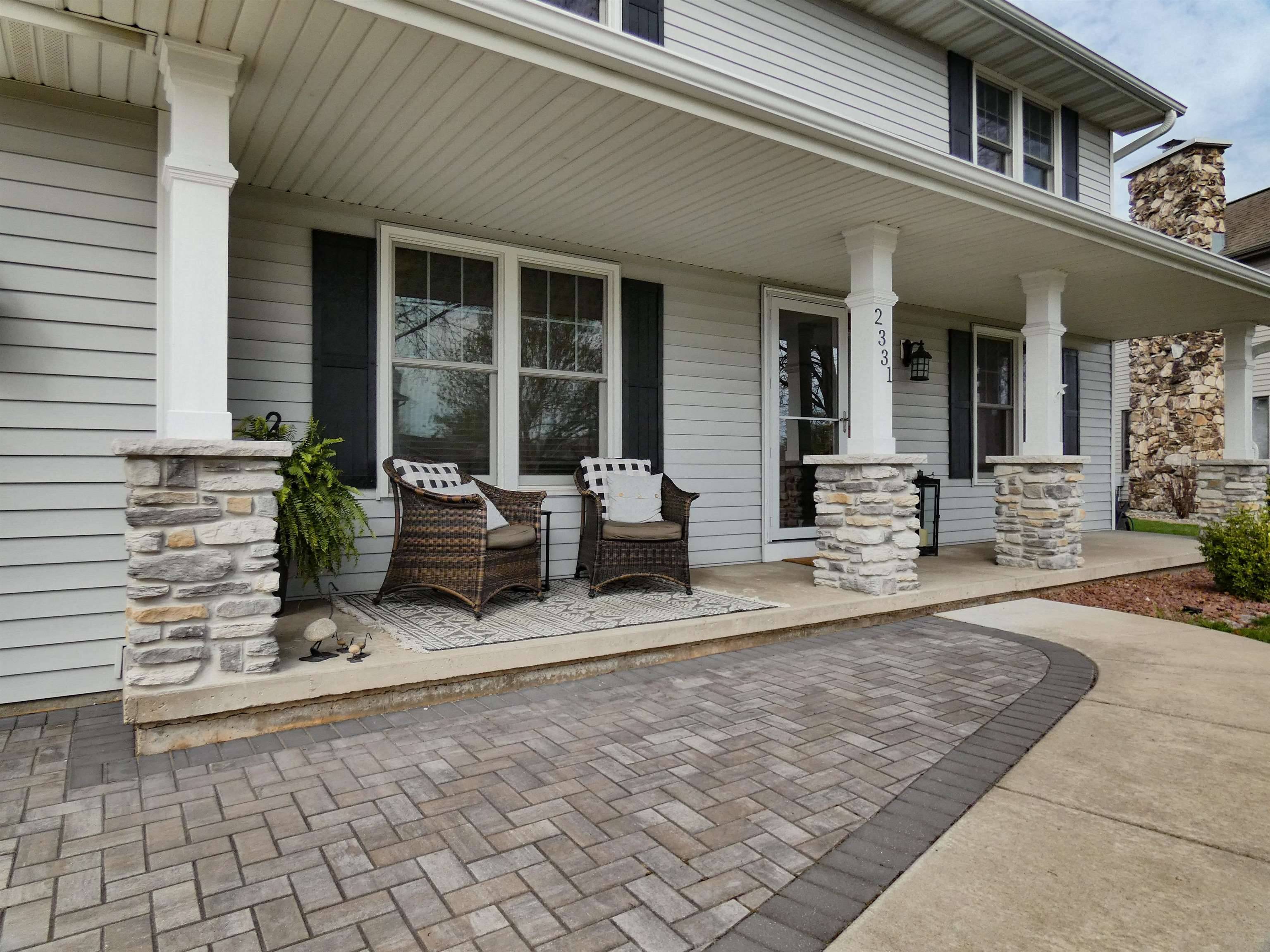 Green Bay, WI 54313,2331 LARUE LN