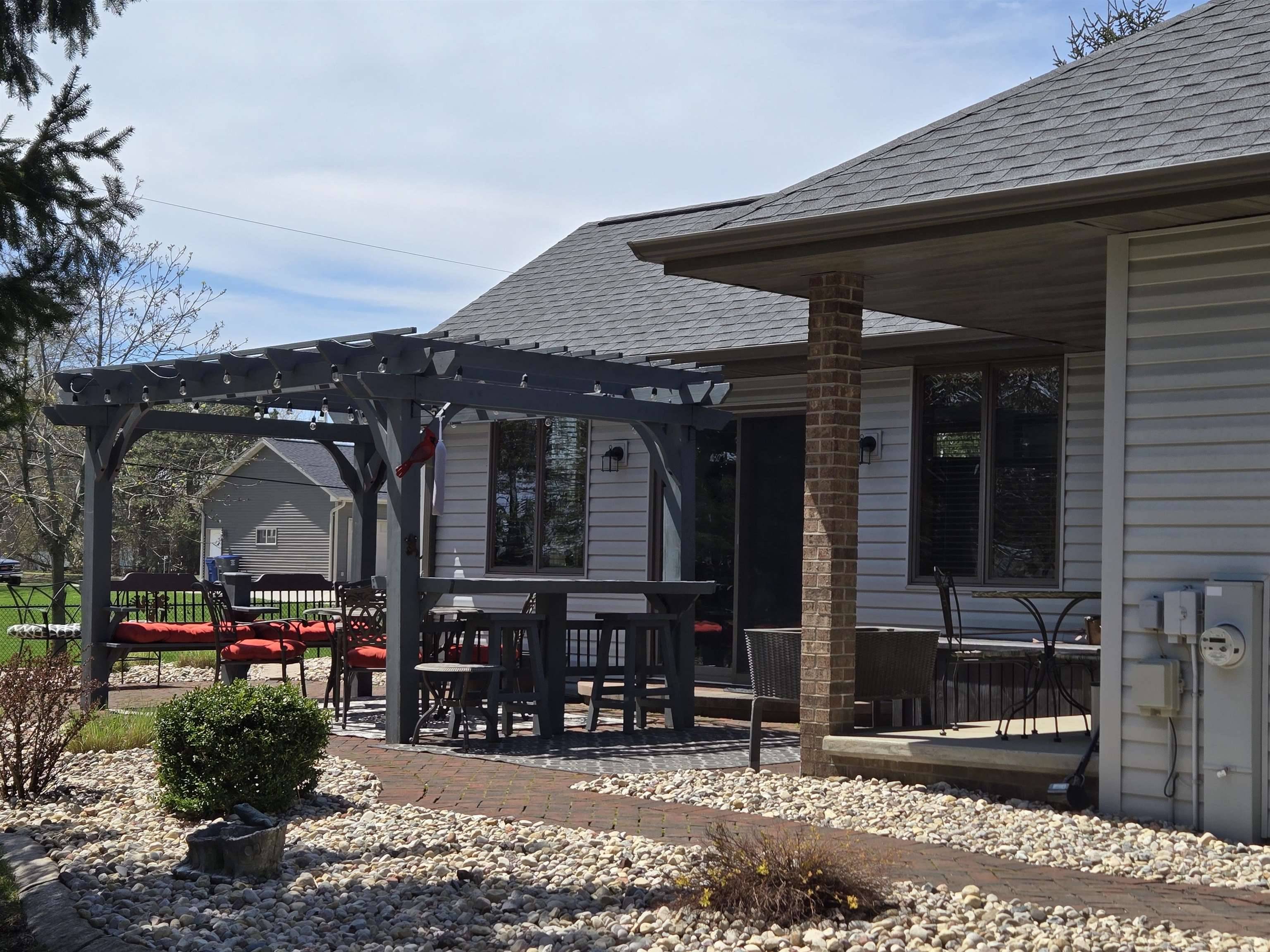 Greenville, WI 54952,W6517 GREENWOOD CT