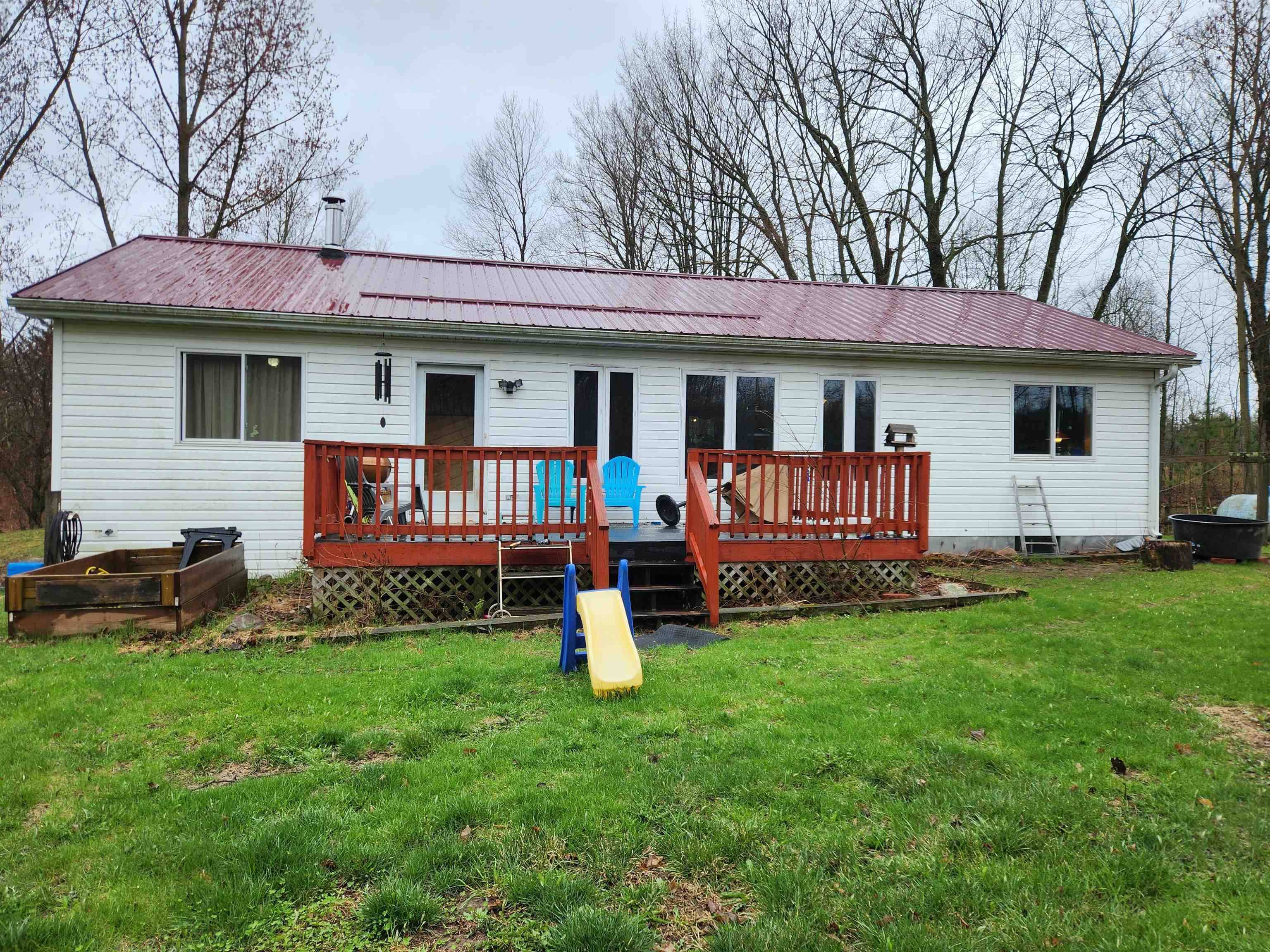 Gresham, WI 54128-8993,W11084 UPPER RED LAKE RD