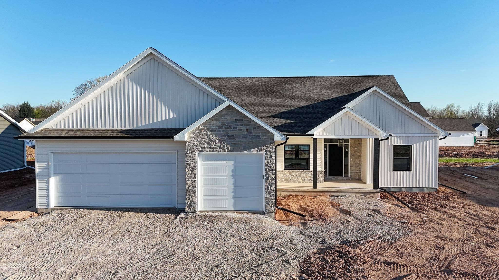 Menasha, WI 54952,W5827 ROUNDSTONE PL