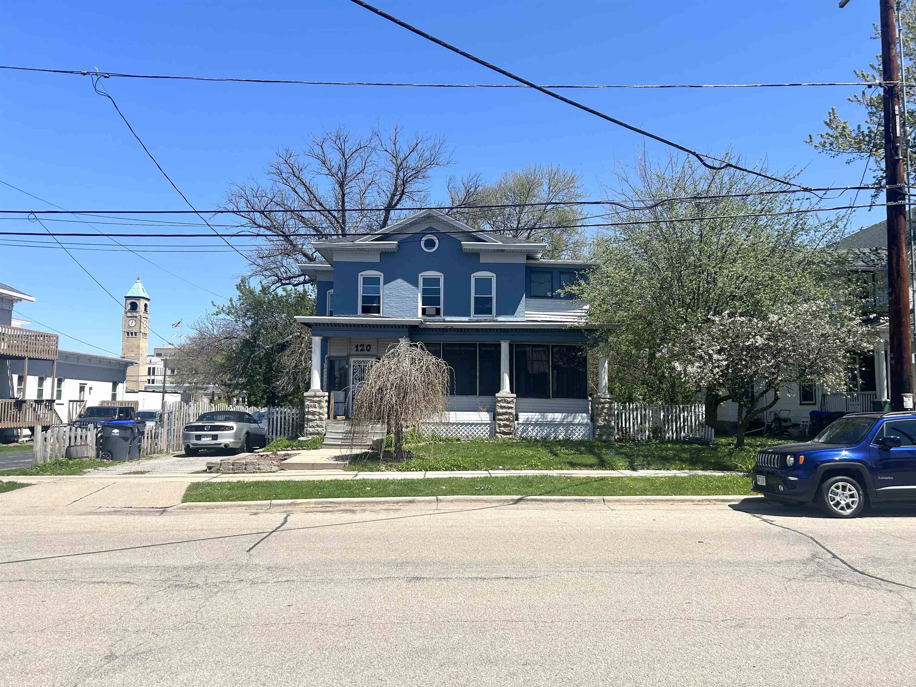 Neenah, WI 54956-2535,120 E FRANKLIN AVE