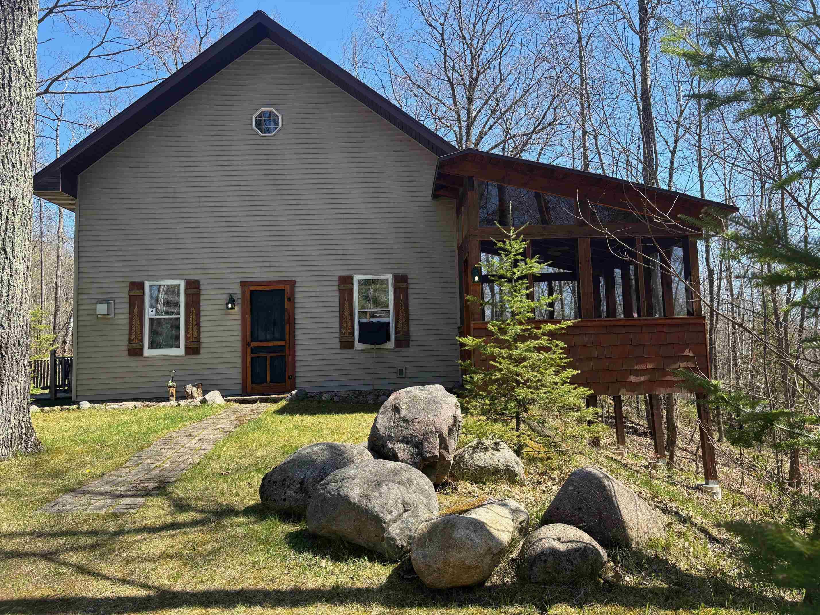 Mountain, WI 54149,15714 MAIDEN LANDING LN