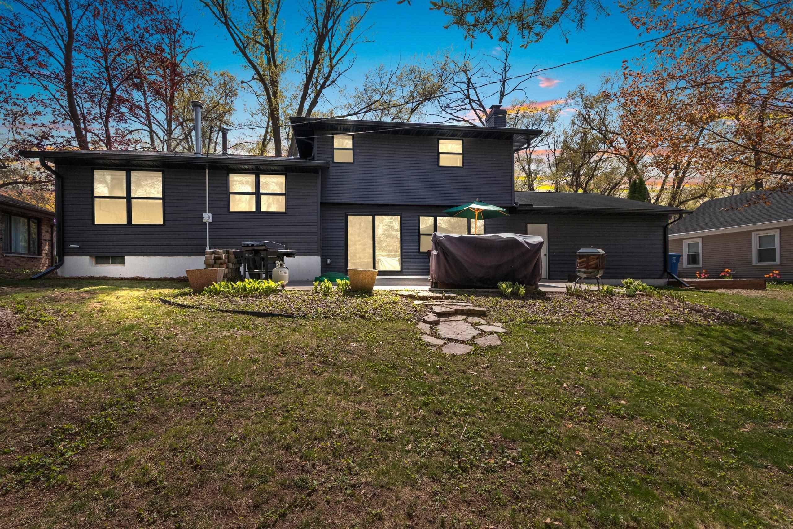 Green Bay, WI 54304-2812,1744 CARRIAGE CT