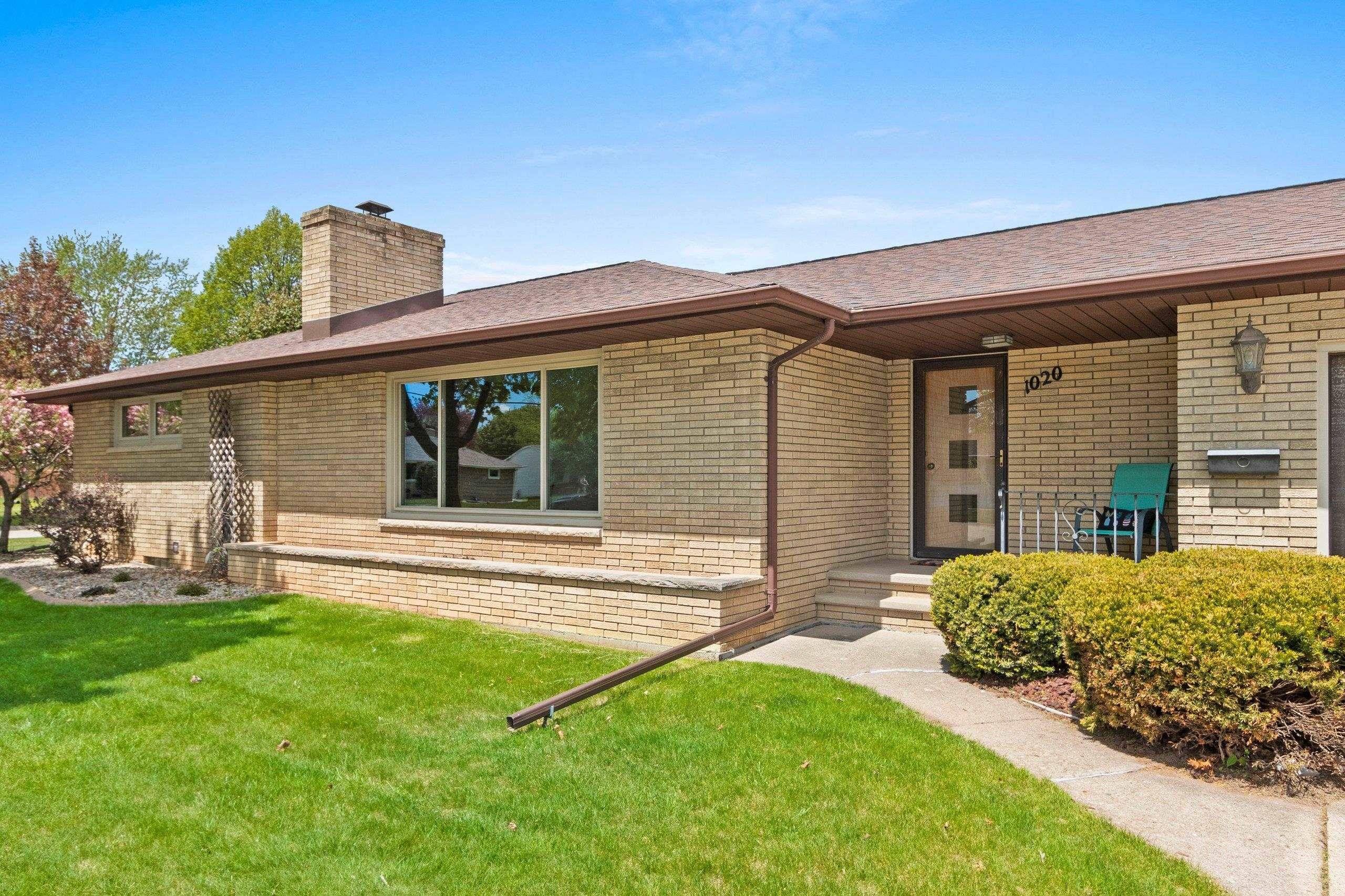 Kimberly, WI 54136,1020 W 3RD ST