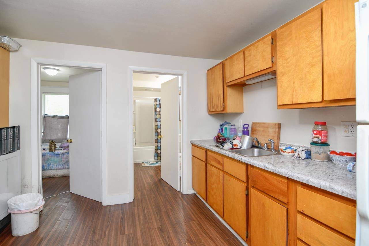 Green Bay, WI 54303,876 ELMORE ST