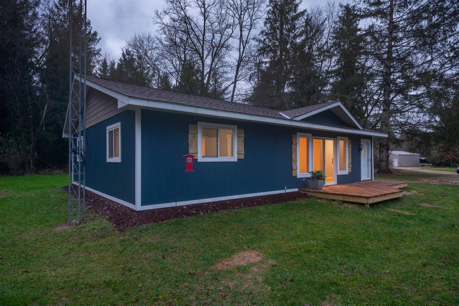 Redgranite, WI 54970,N3725 COUNTY ROAD EE