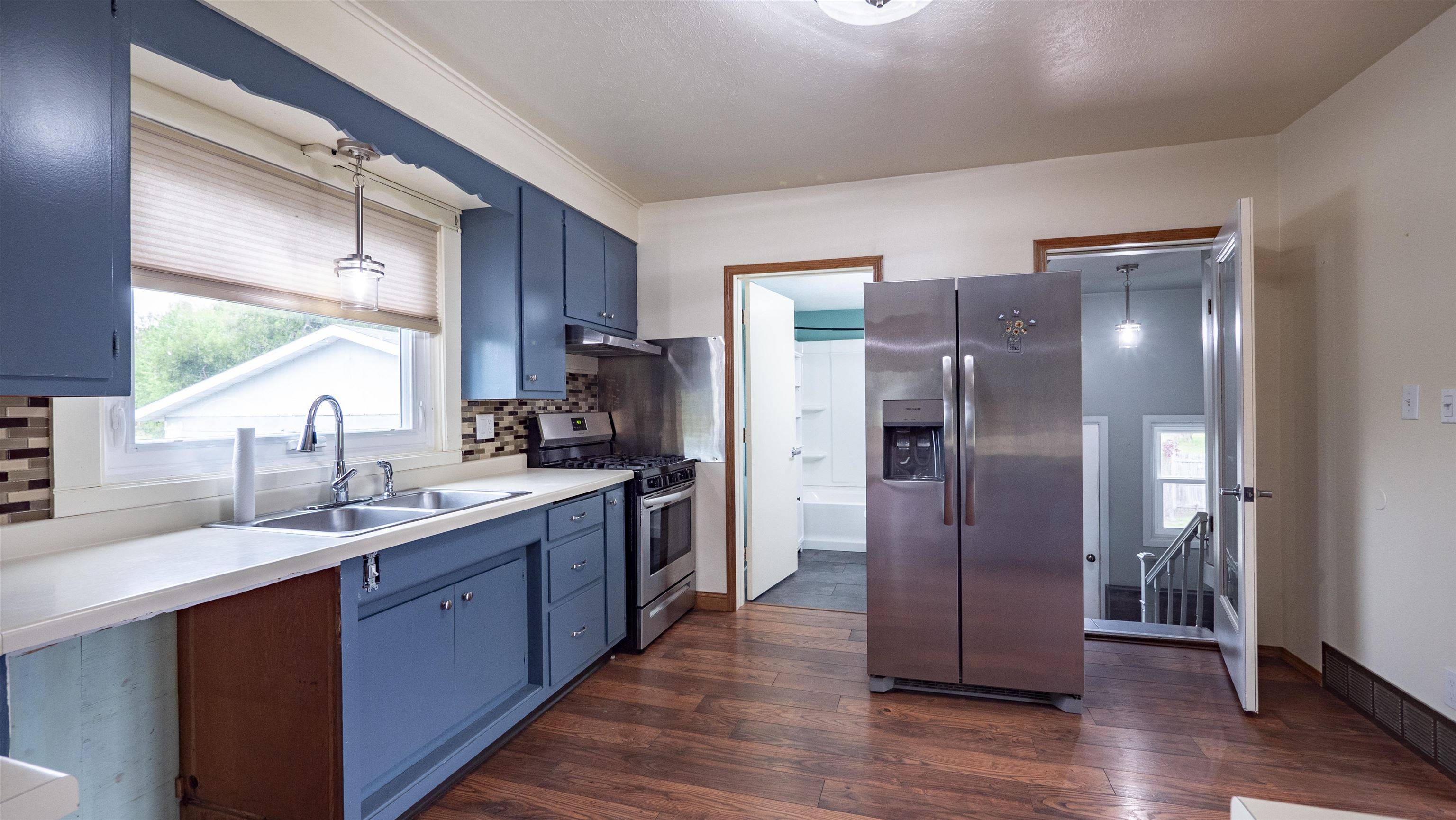 Suamico, WI 54713,3196 LAKEVIEW DR
