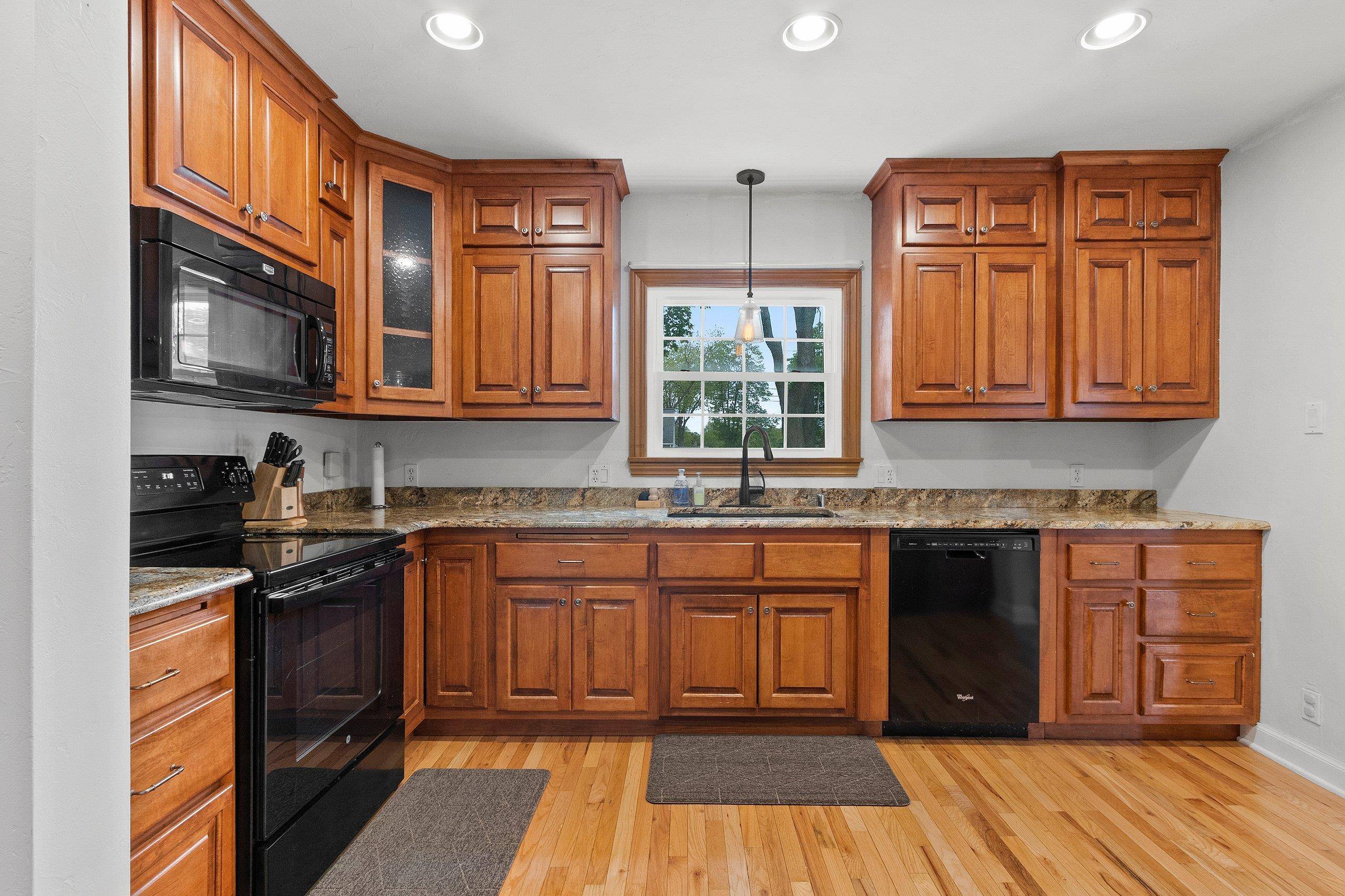 Green Bay, WI 54302-3446,144 LAU ST