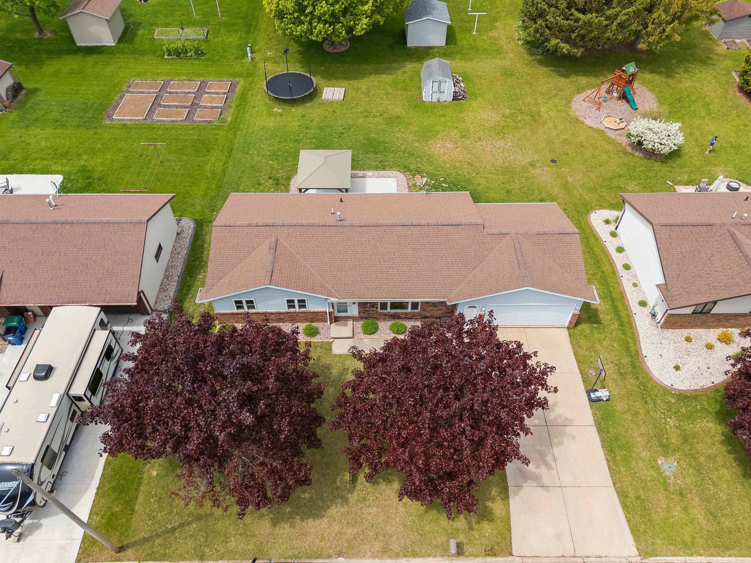 Luxemburg, WI 54217-1327,1313 SUN TERRACE ST