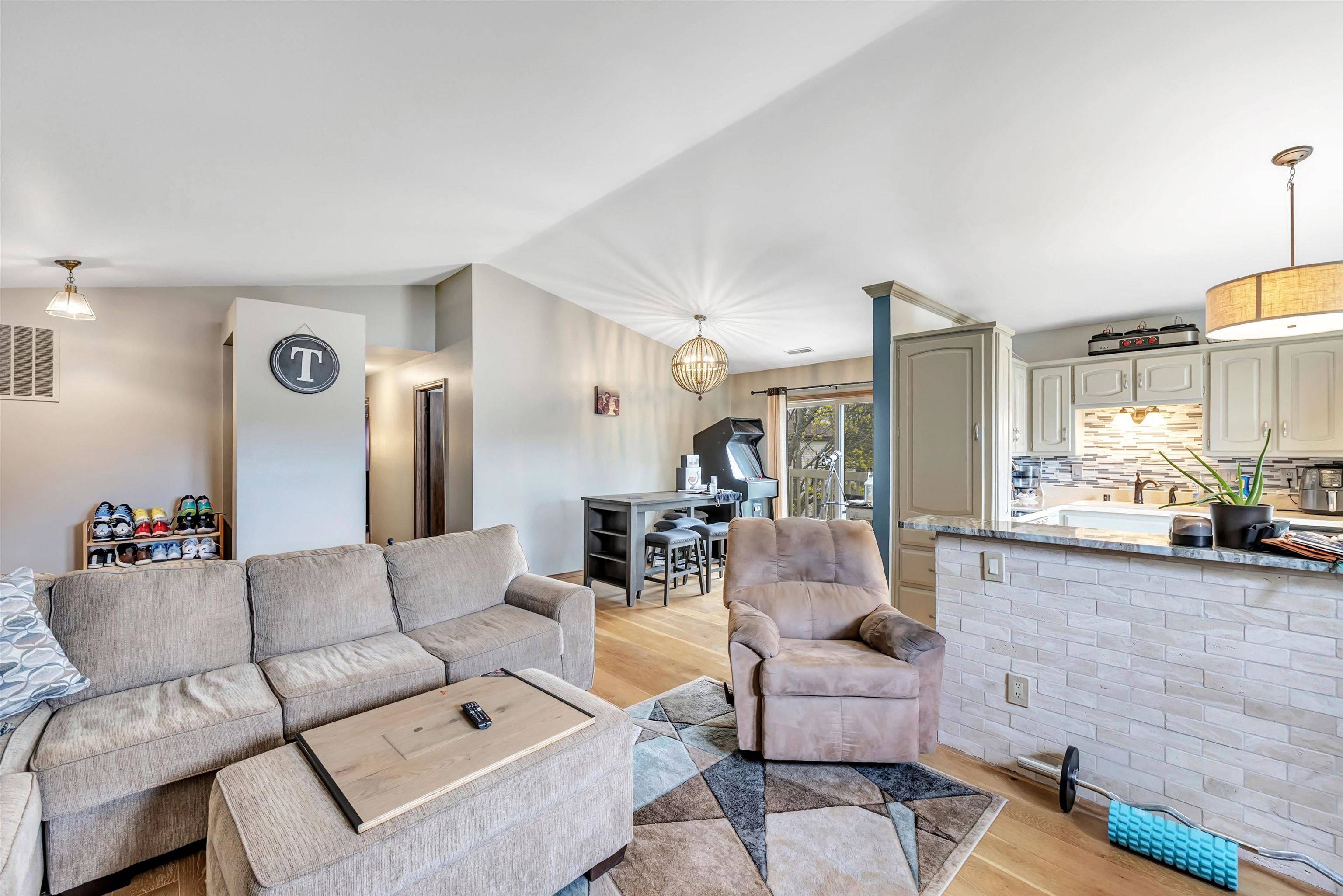De Pere, WI 54115,1820 RIDGEWAY DR #42A