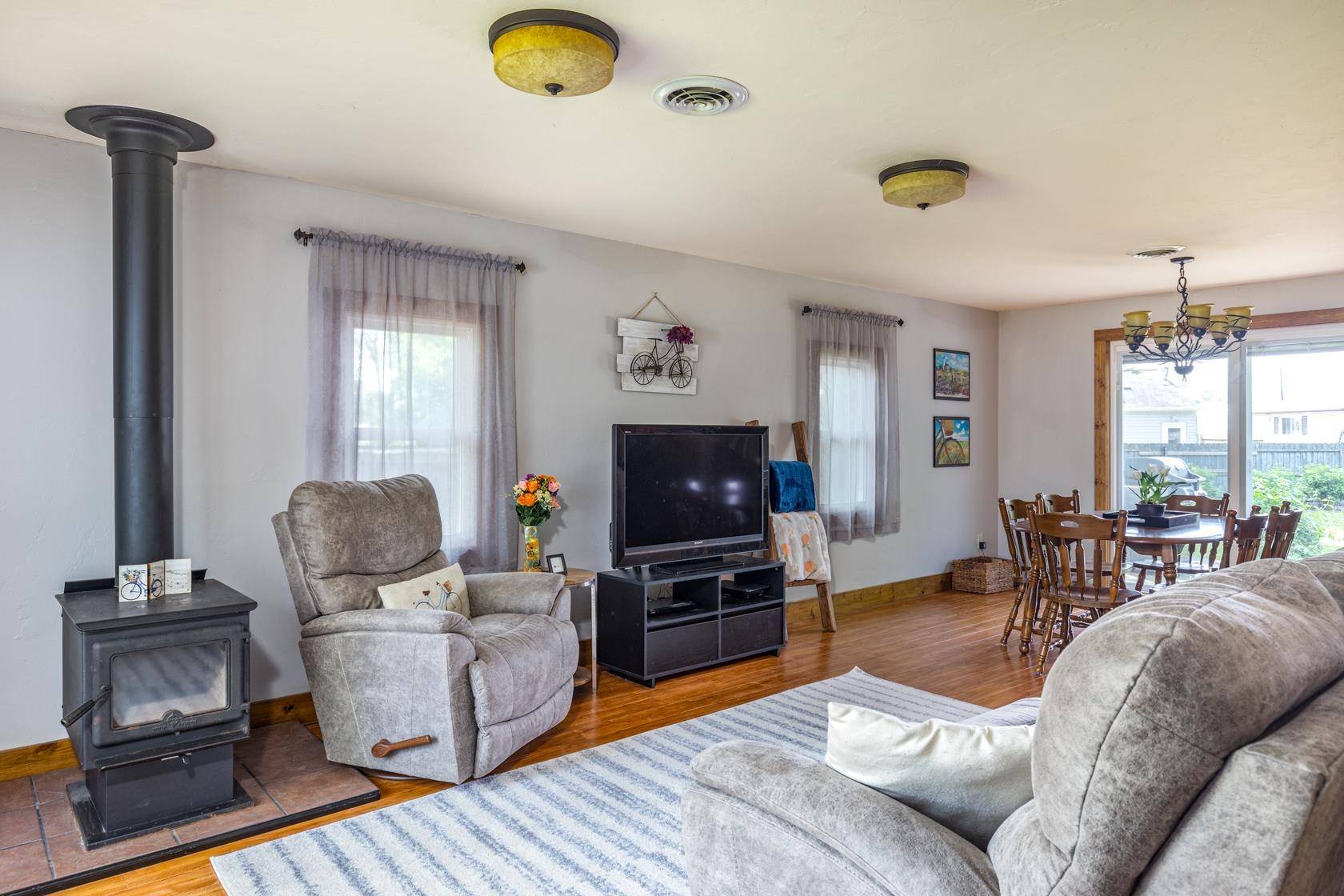 Oshkosh, WI 54901,2946 SHADOW LN