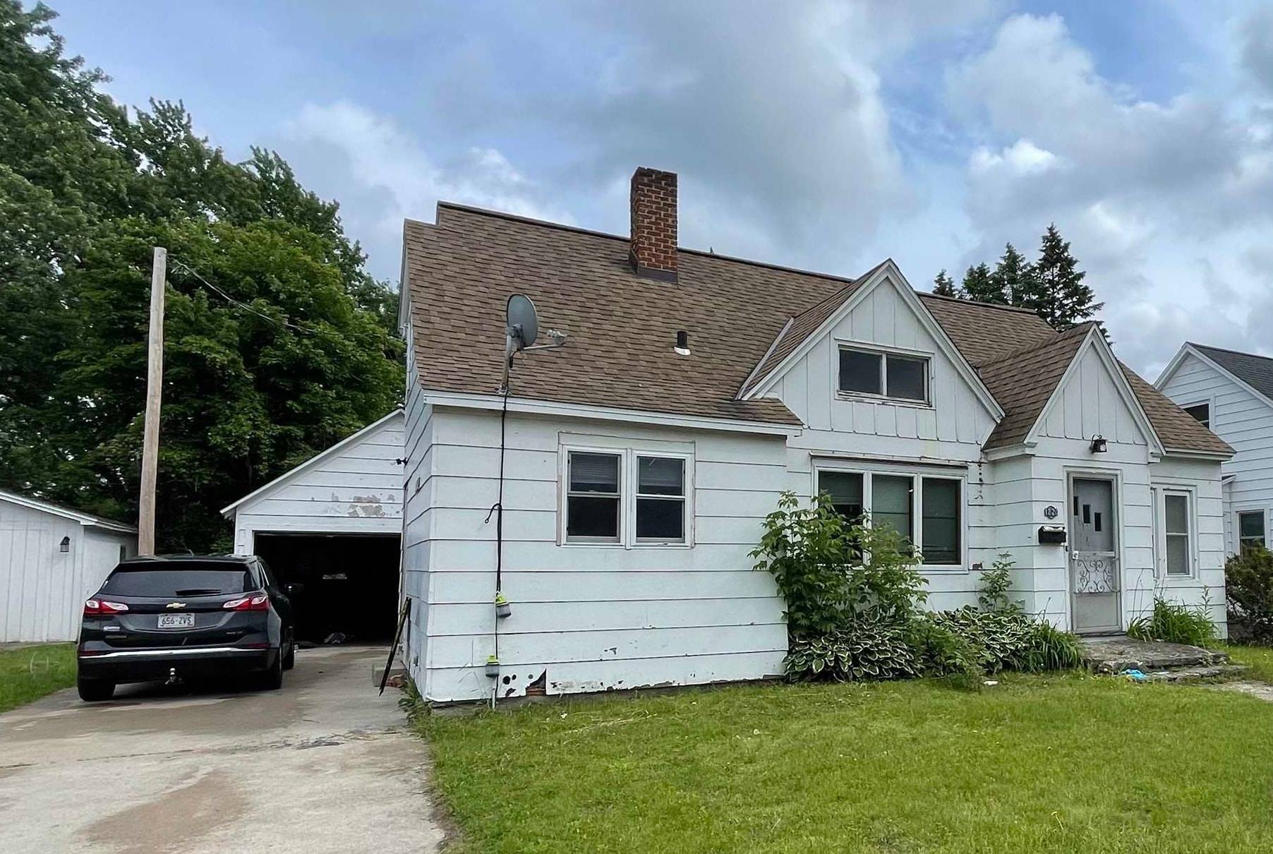 Marinette, WI 54143,1226 MARINETTE AVE