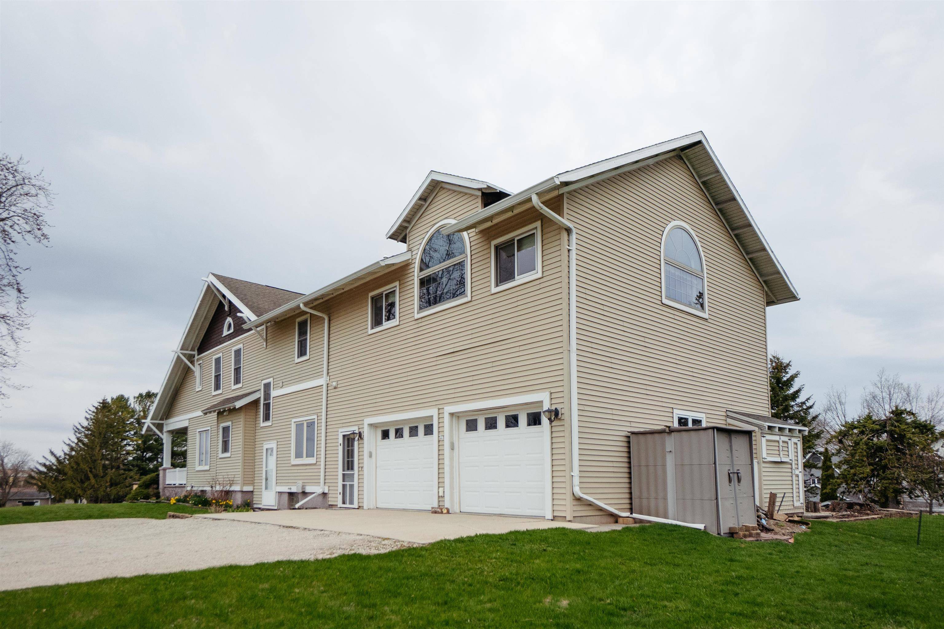 Brownsville, WI 53006,414 CLARK ST