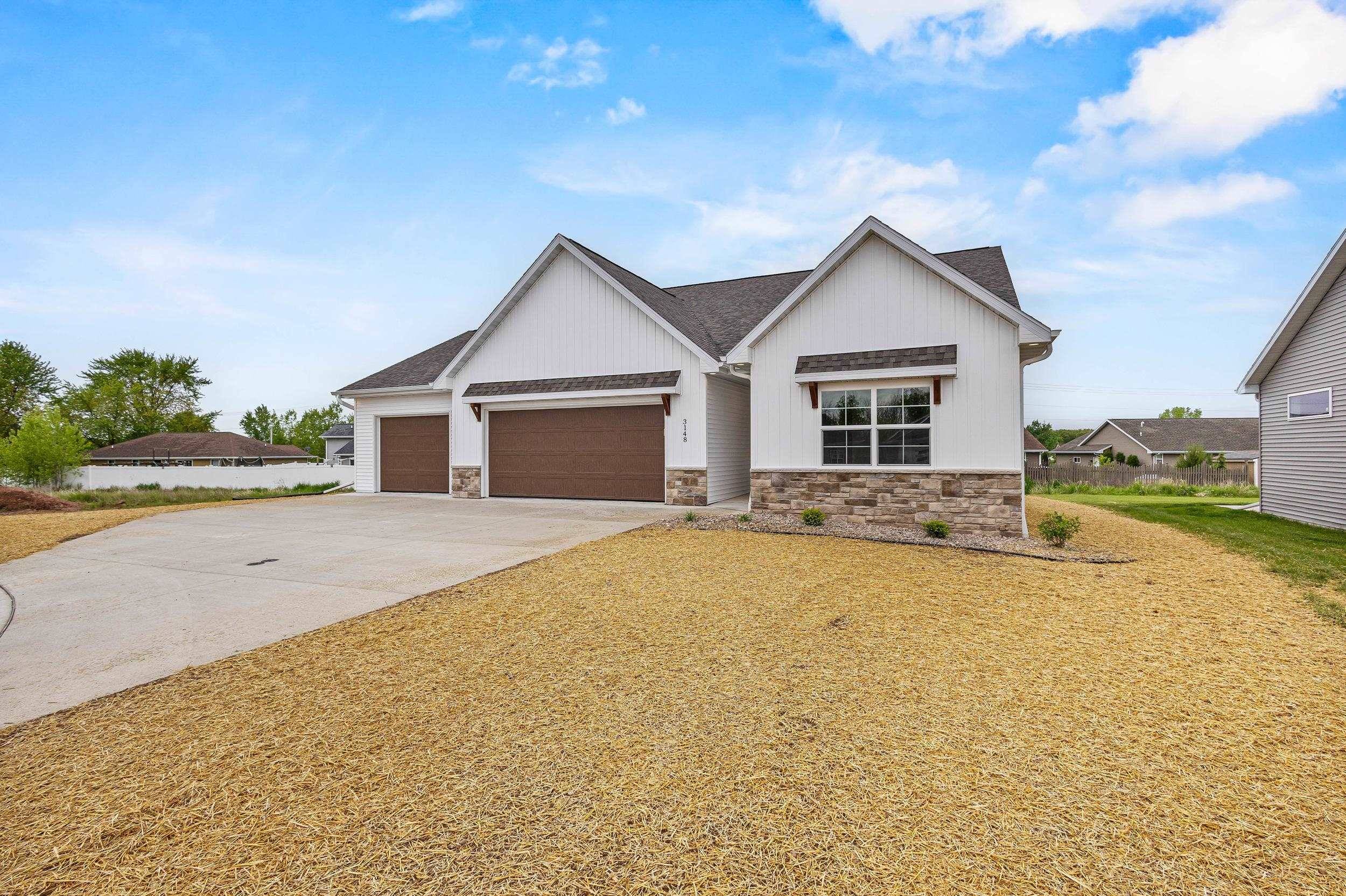 Green Bay, WI 54311,3148 LAZY OAK CT