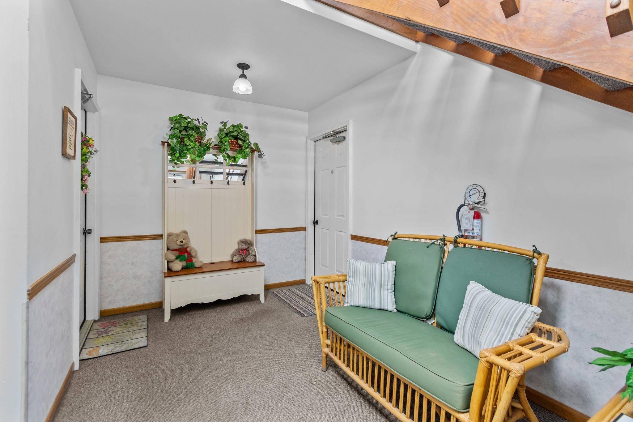 Oshkosh, WI 54904-8180,2524 VILLAGE LN #B