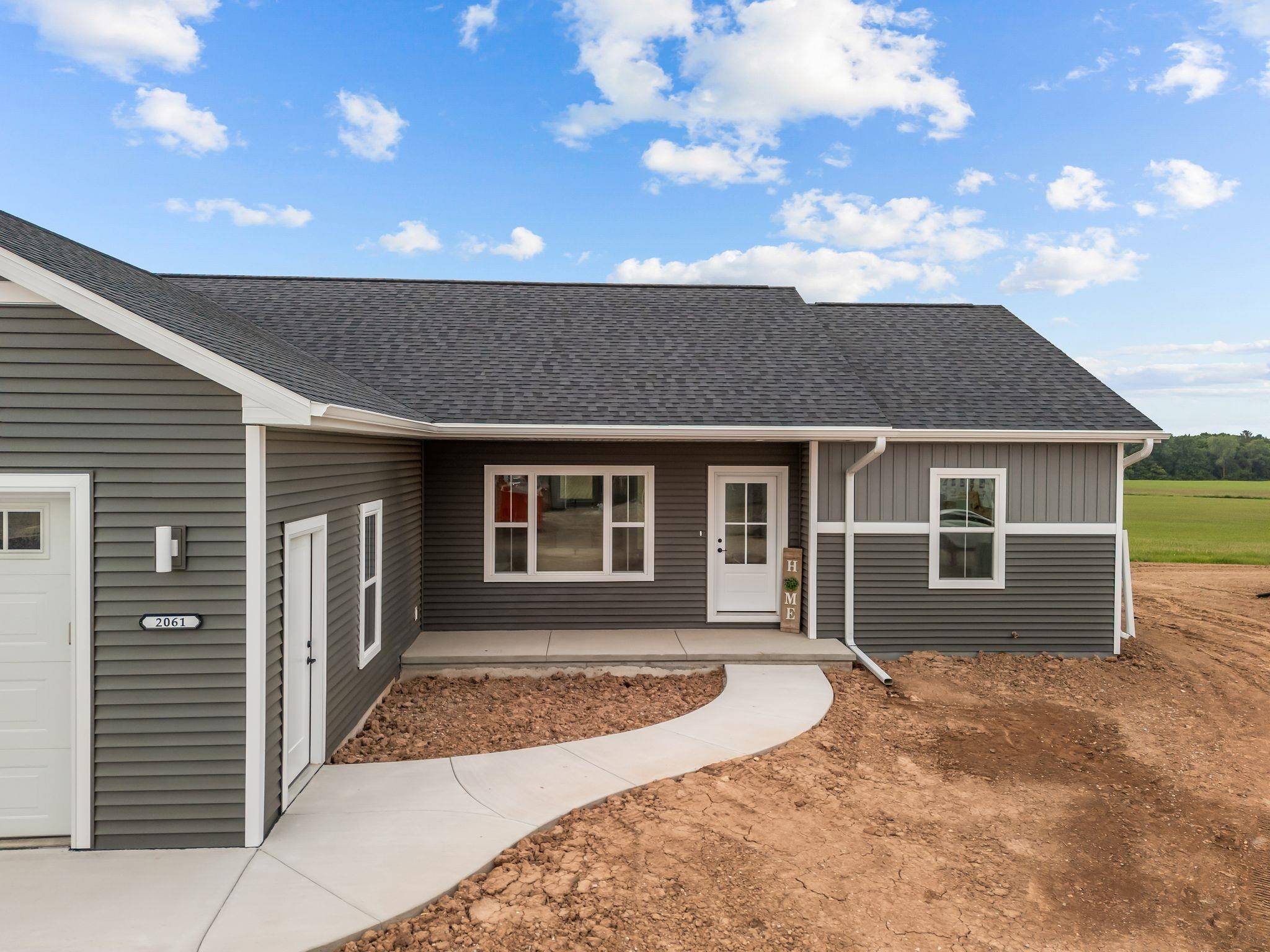 Kaukauna, WI 54130,2061 WHITE DOVE LN