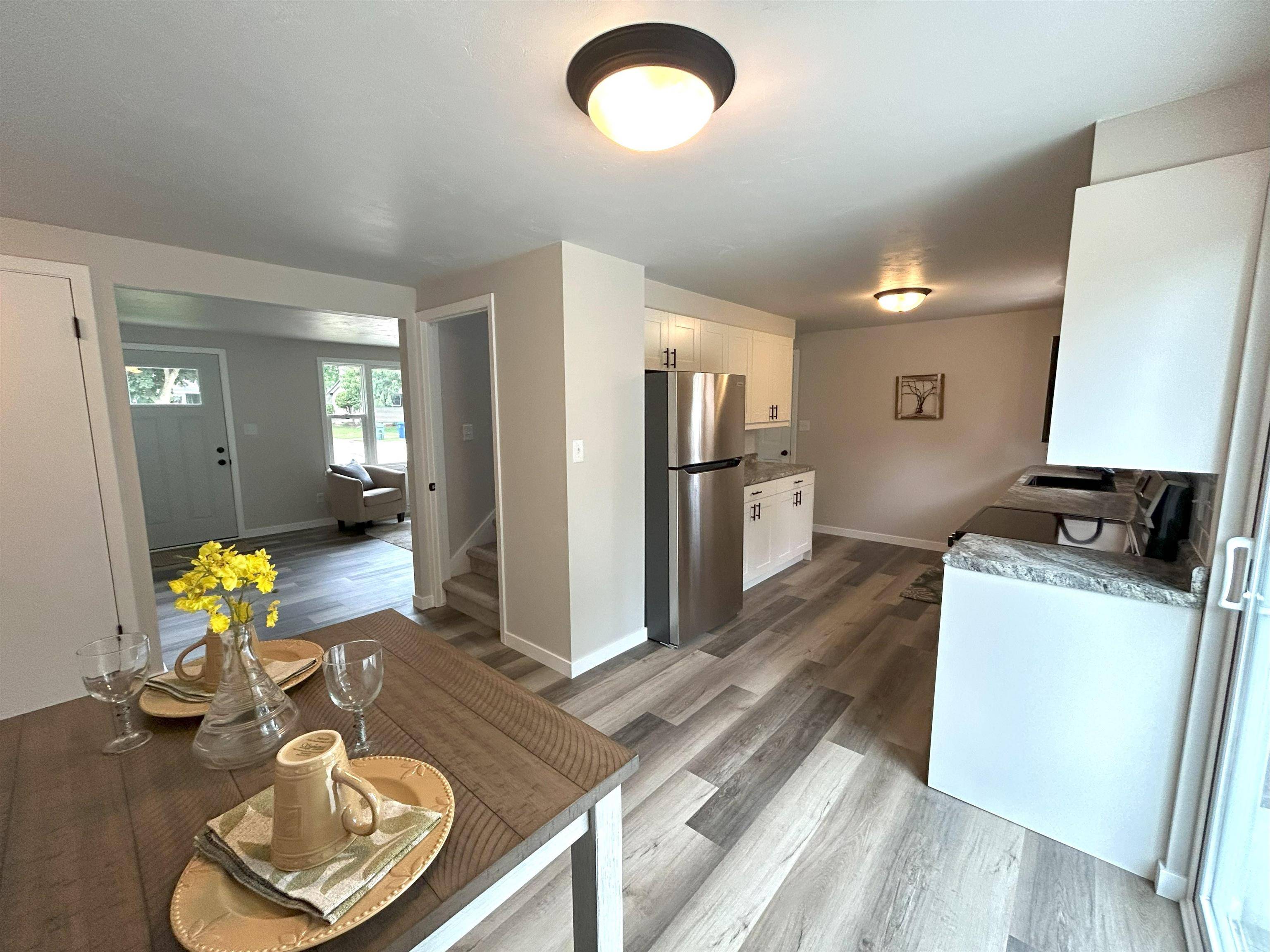 De Pere, WI 54115,939 VERONICA LN