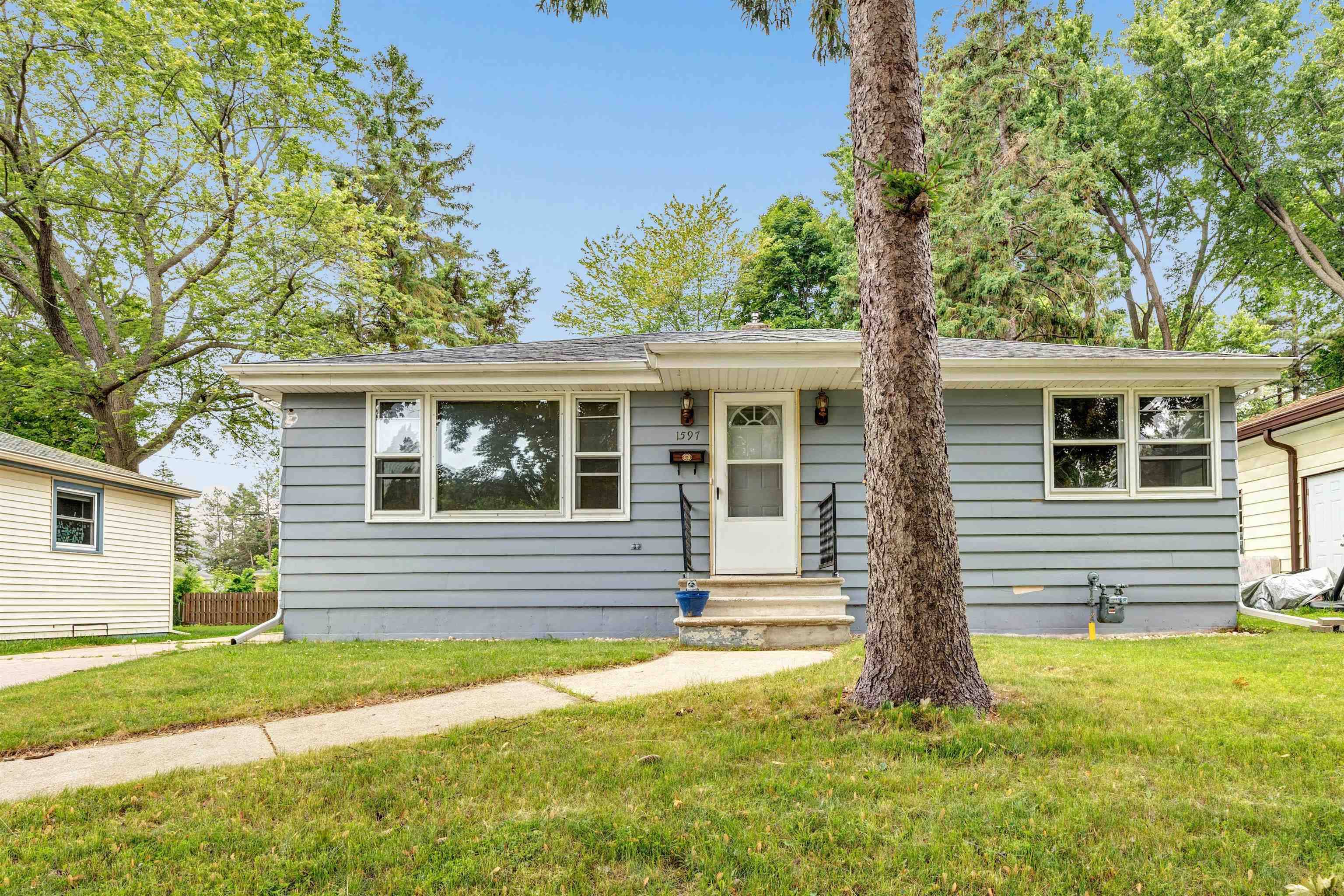 Green Bay, WI 54303,1597 WESTFIELD AVE