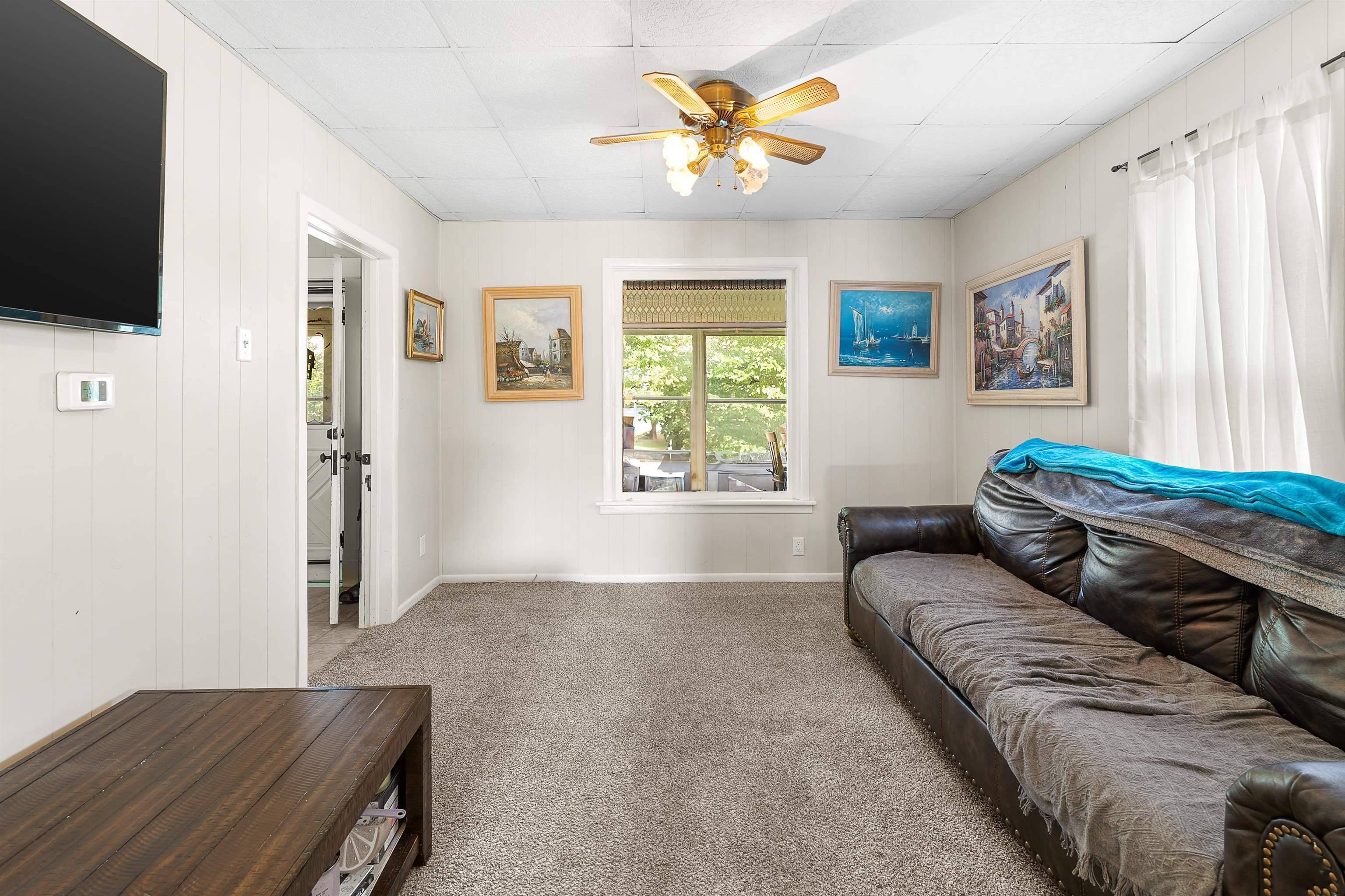 Fond Du Lac, WI 54935,420 WALKER ST