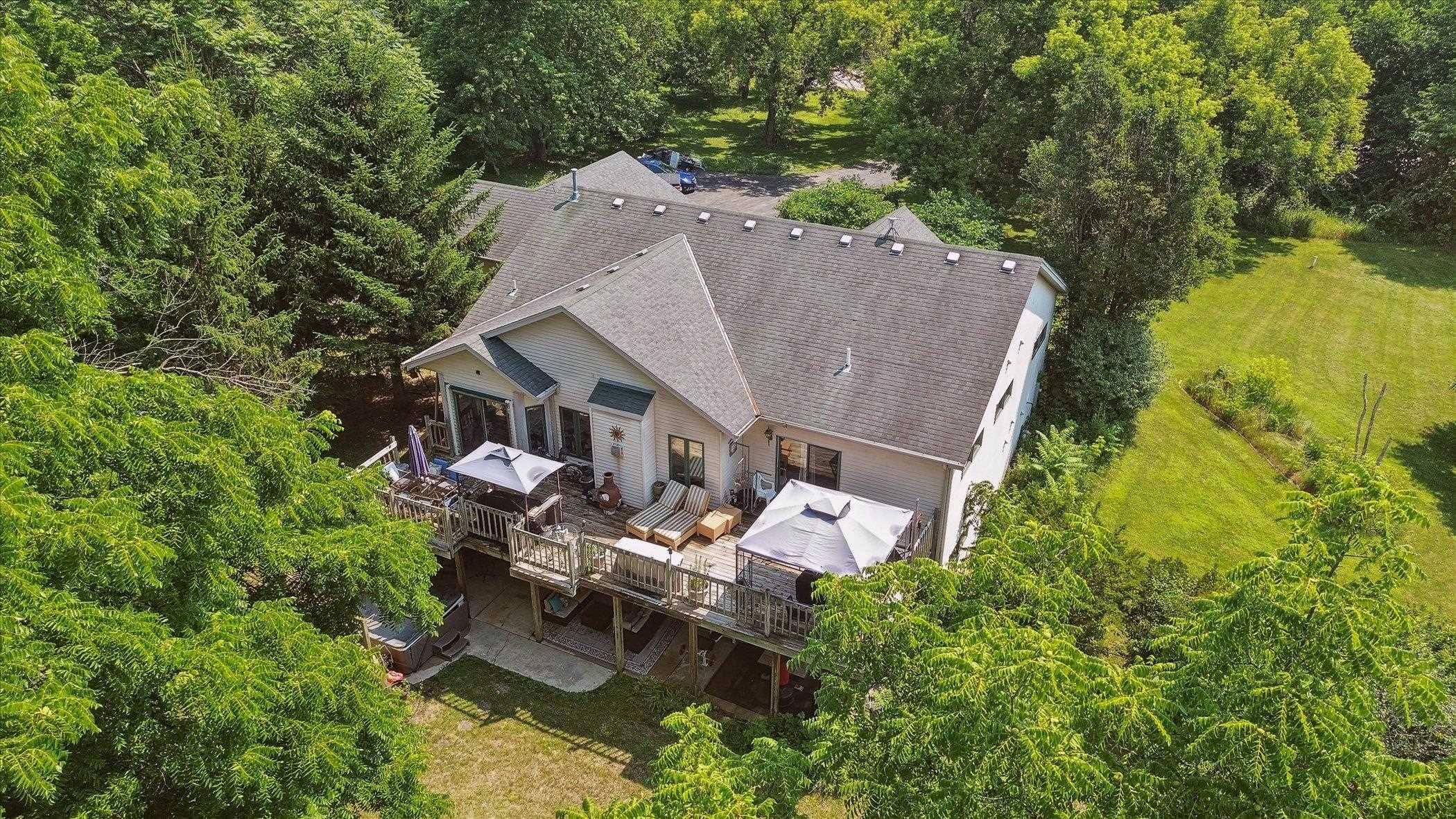 Lake Geneva, WI 53147,N3131 CENTER ST