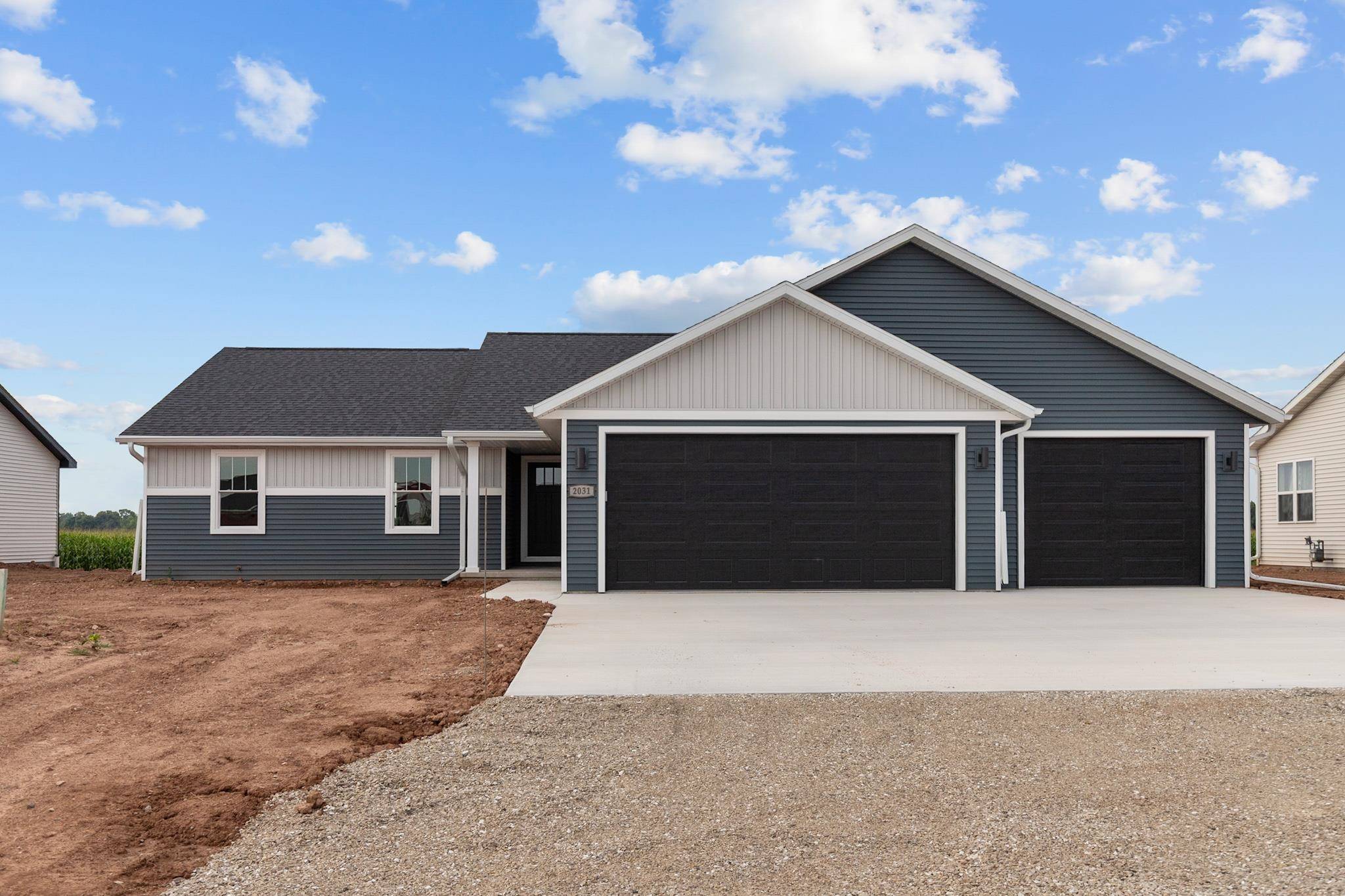 Kaukauna, WI 54130,2031 WHITE DOVE LN