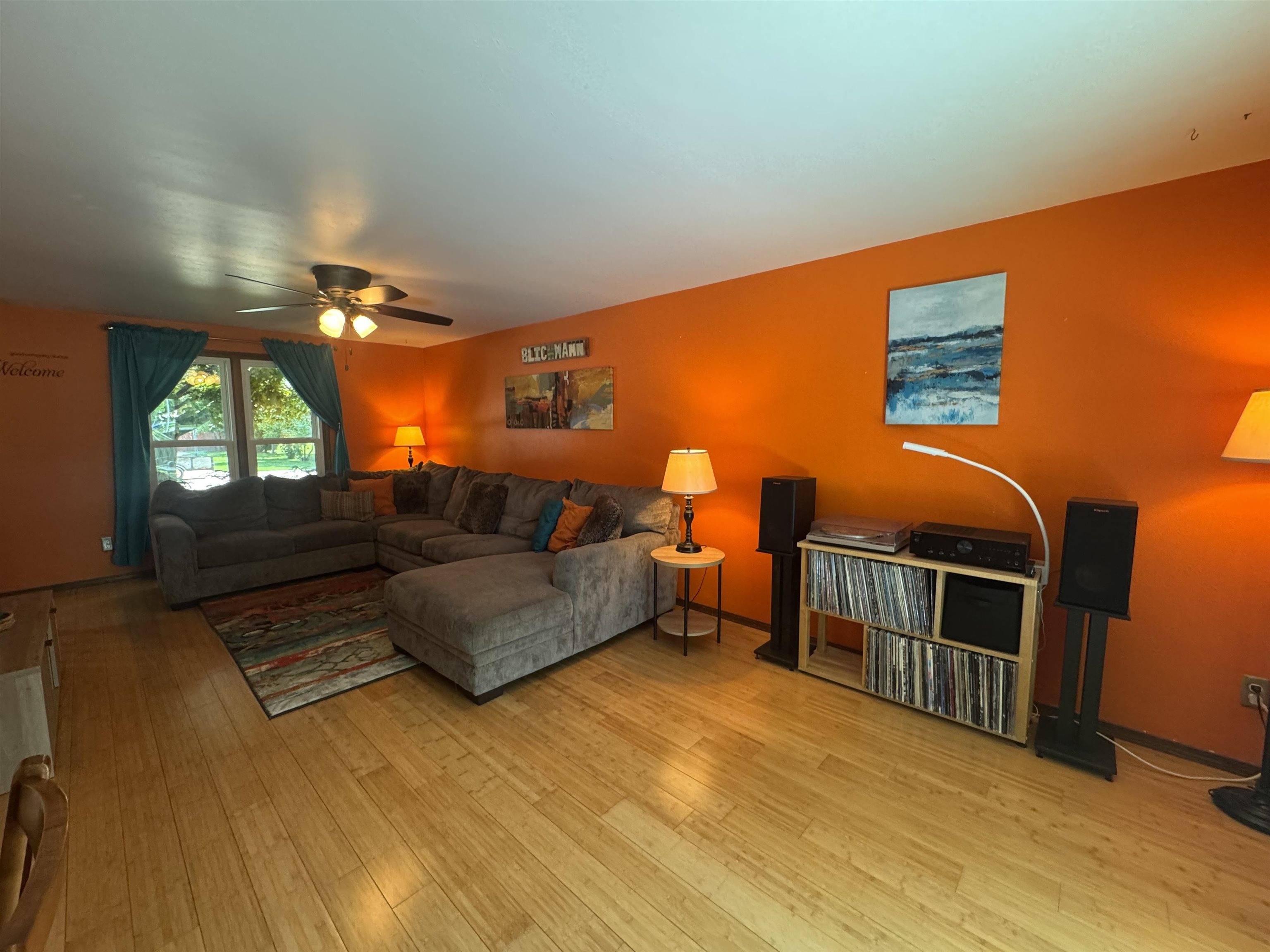 Green Bay, WI 54301,718 HEYDEN LN