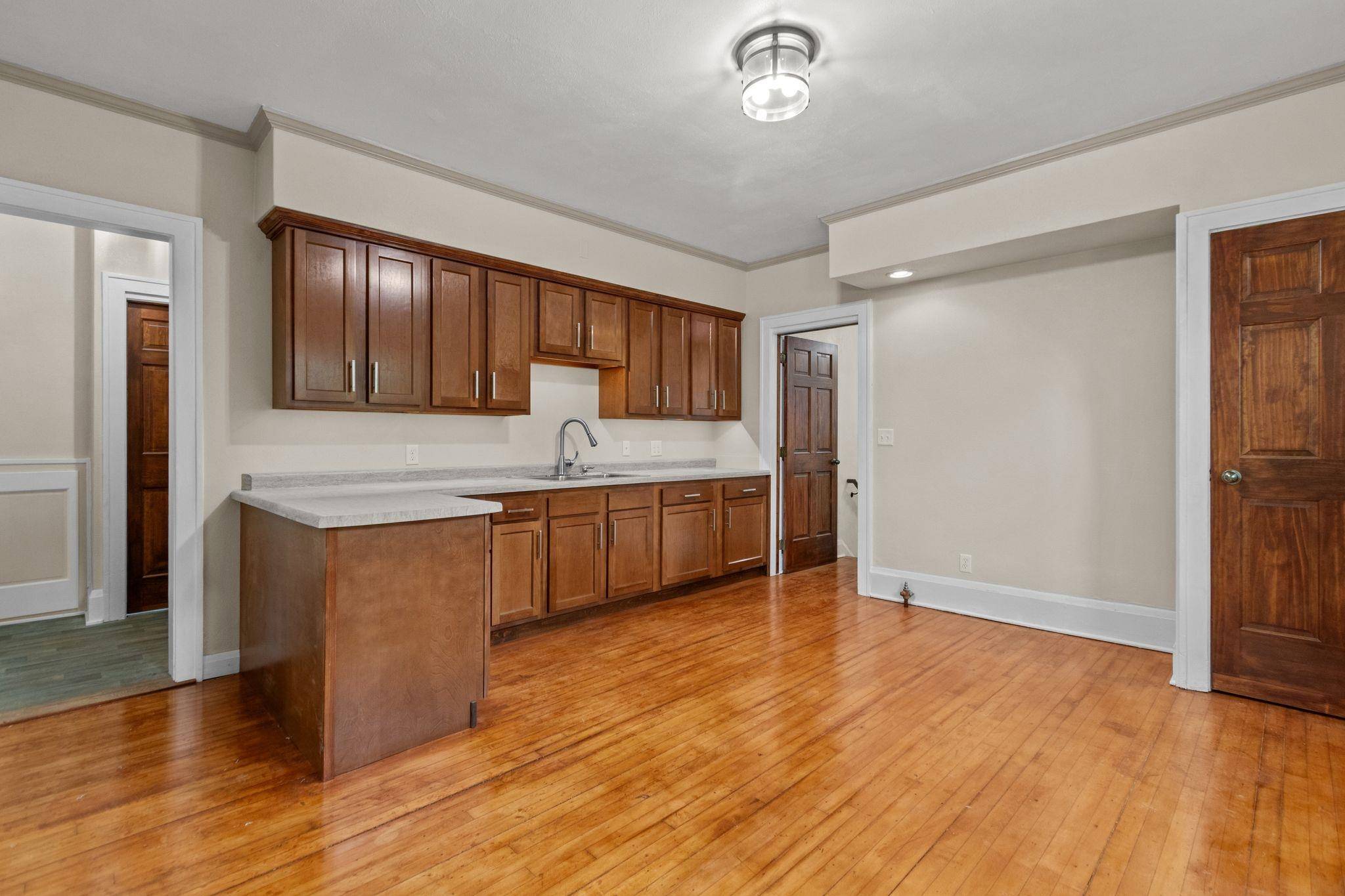 Oshkosh, WI 54904-9180,844 CENTRAL ST