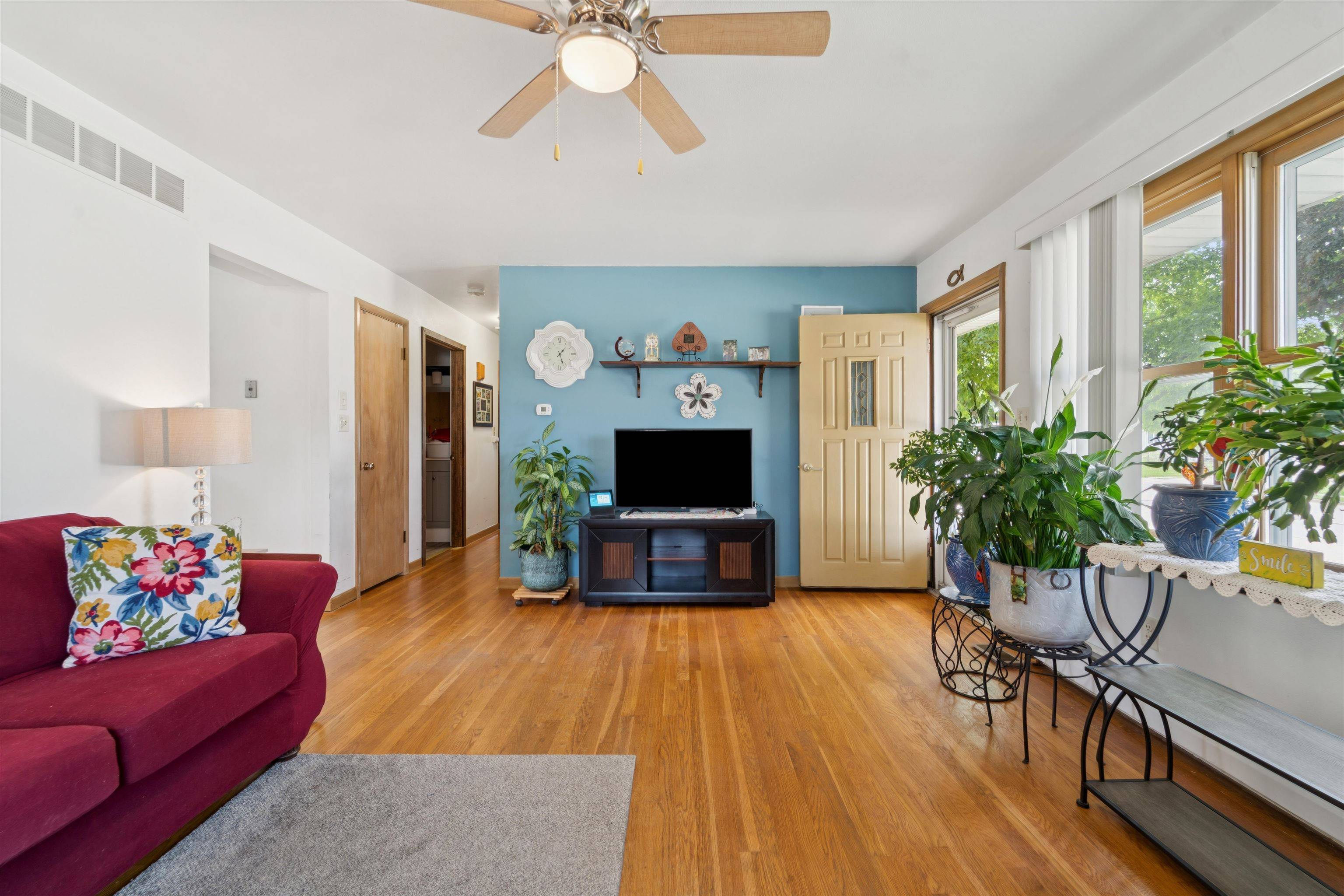 Oshkosh, WI 54902,714 S SAWYER ST
