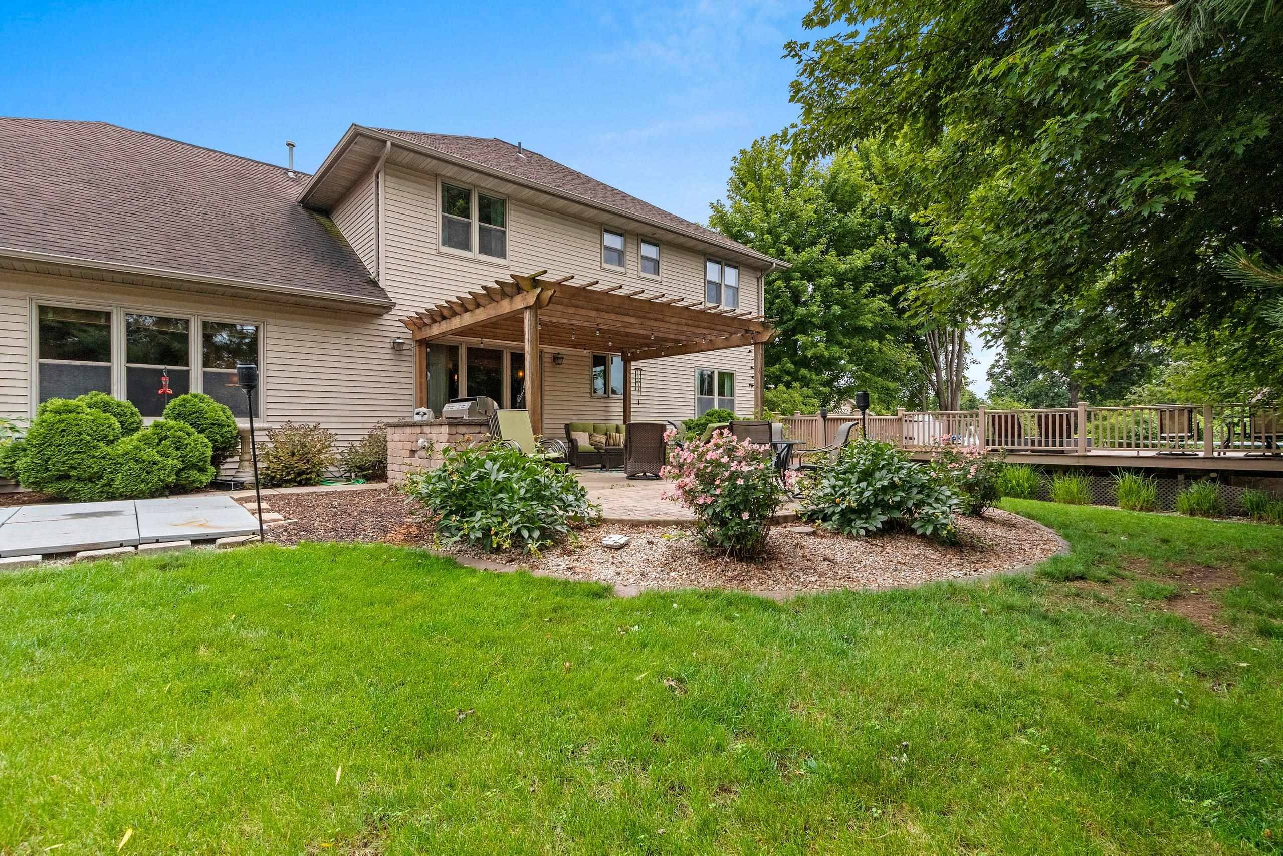 De Pere, WI 54115-7615,1108 HOKS RIDGE LN