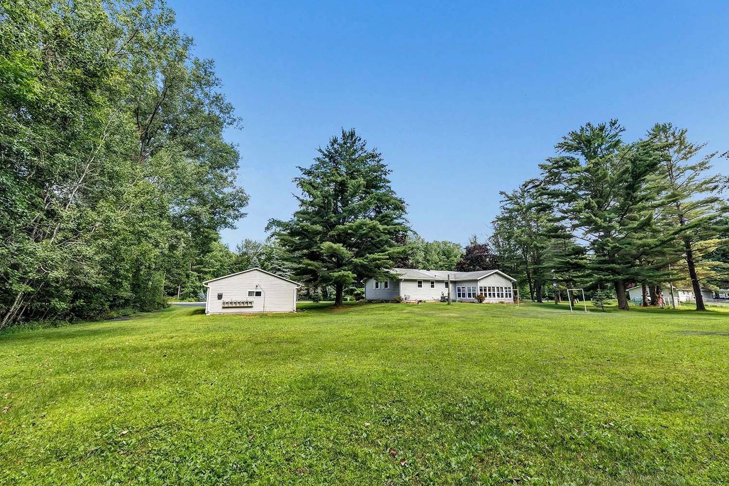 Little Suamico, WI 54141,1769 CAREFUL LN