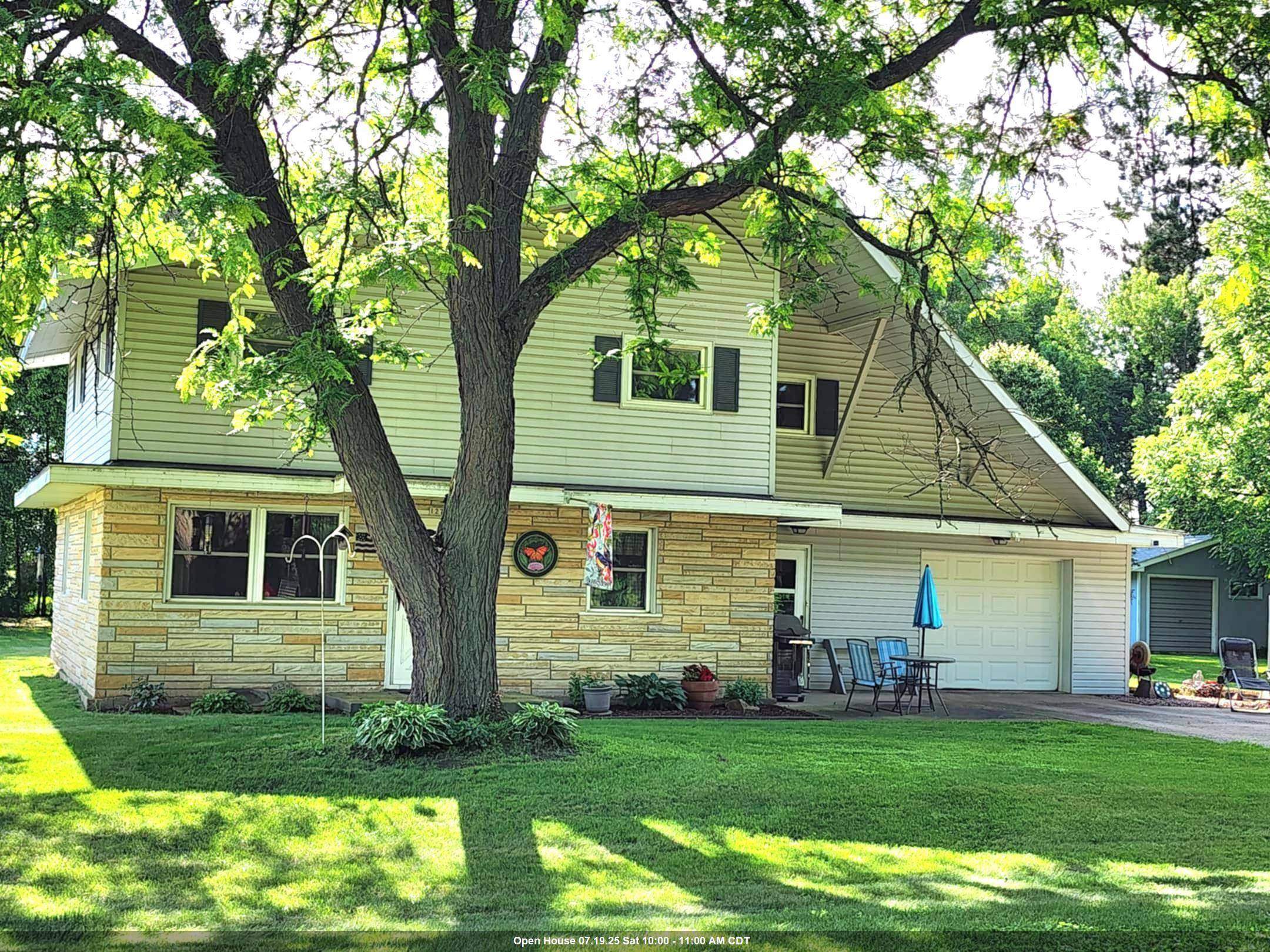 Plainfield, WI 54966,127 S 3RD AVE