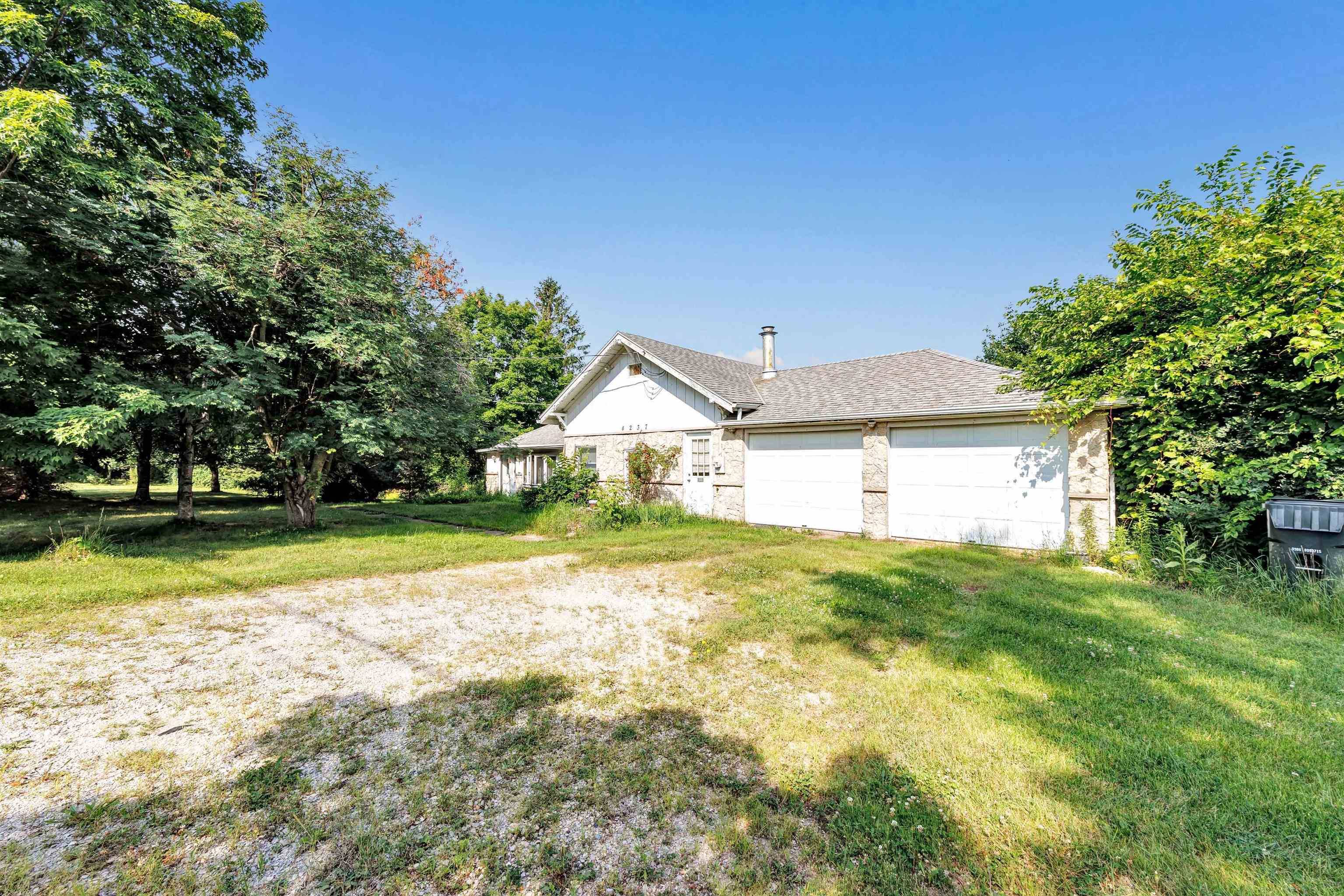 Green Bay, WI 54311,4237 STURGEON BAY RD